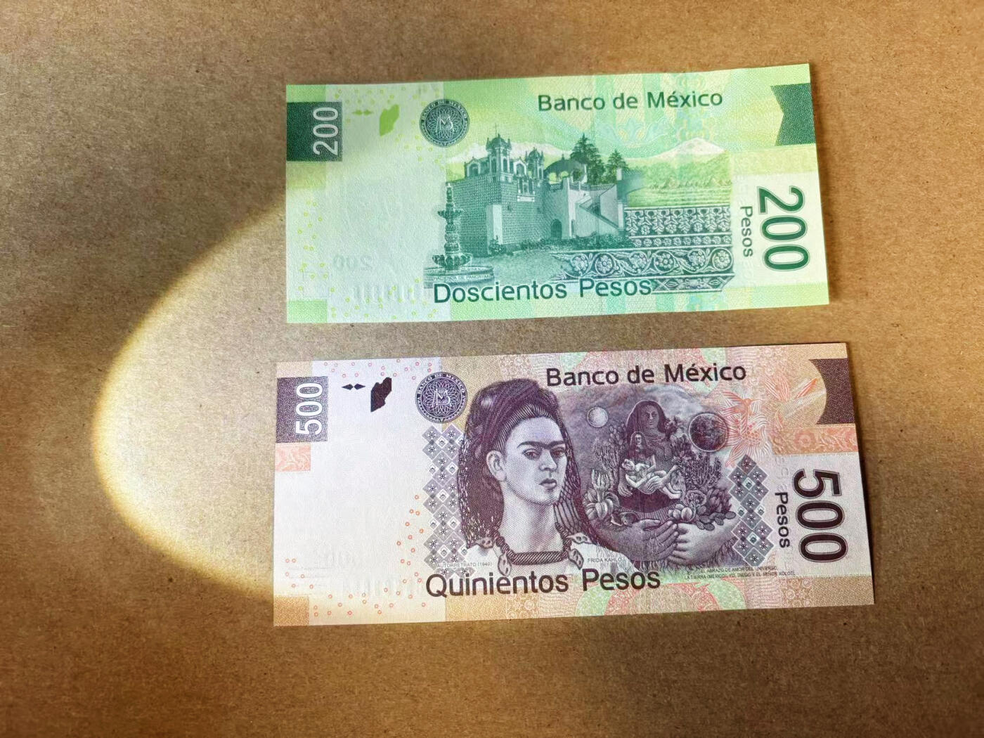 【Blue Auction】✨世界纸币精拍第618期【精】 【一组2张】墨西哥 2014-15年200-500比索 全新UNC