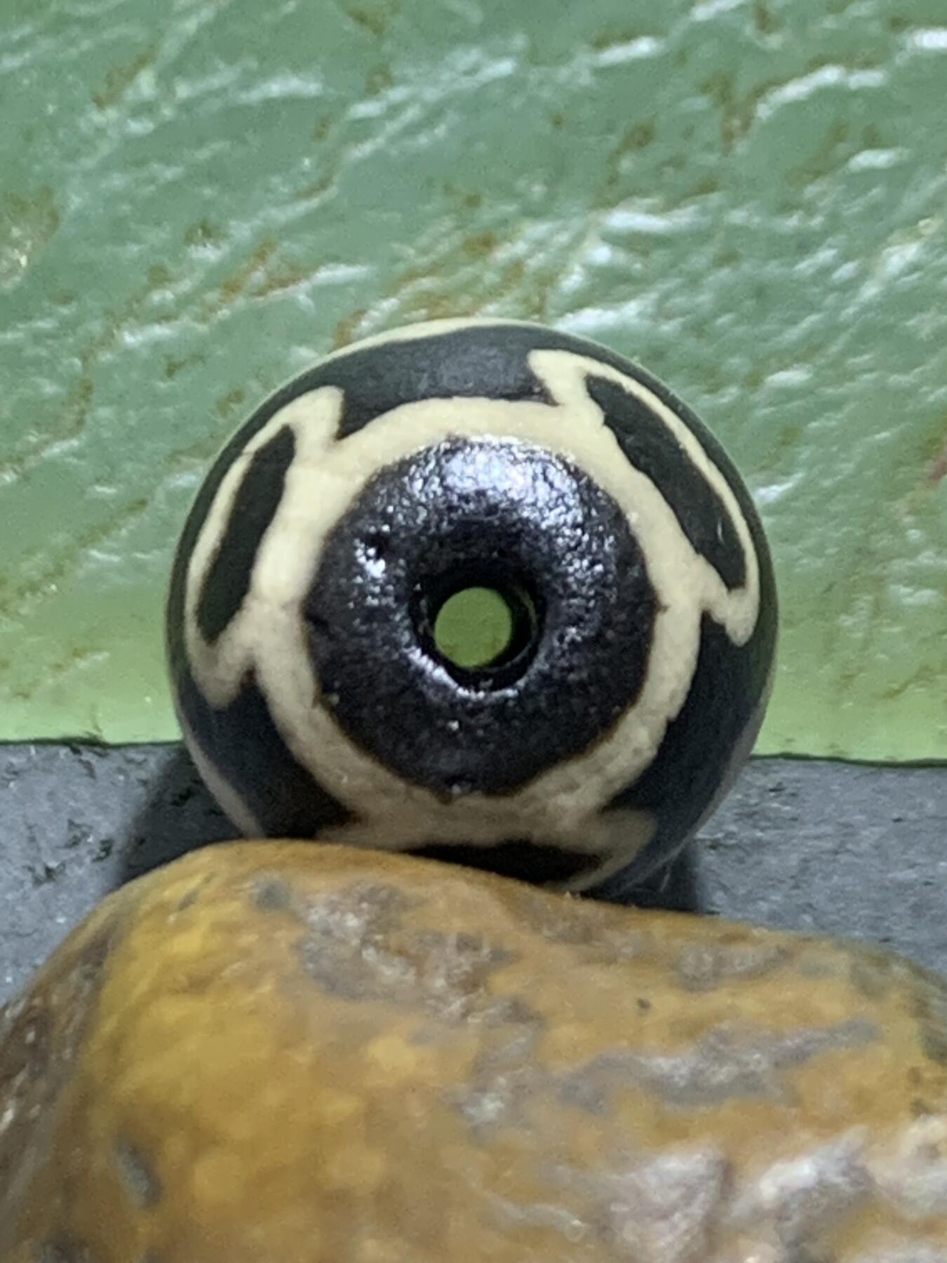 仅此一颗，精品藏传莲花天珠一颗，，
