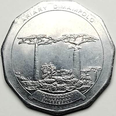 布加迪🐬～世界钱币(上海)🌾第 195 期 /  各国套币和散币 - 马达加斯加🇲🇬 2003年 50阿里亚里
