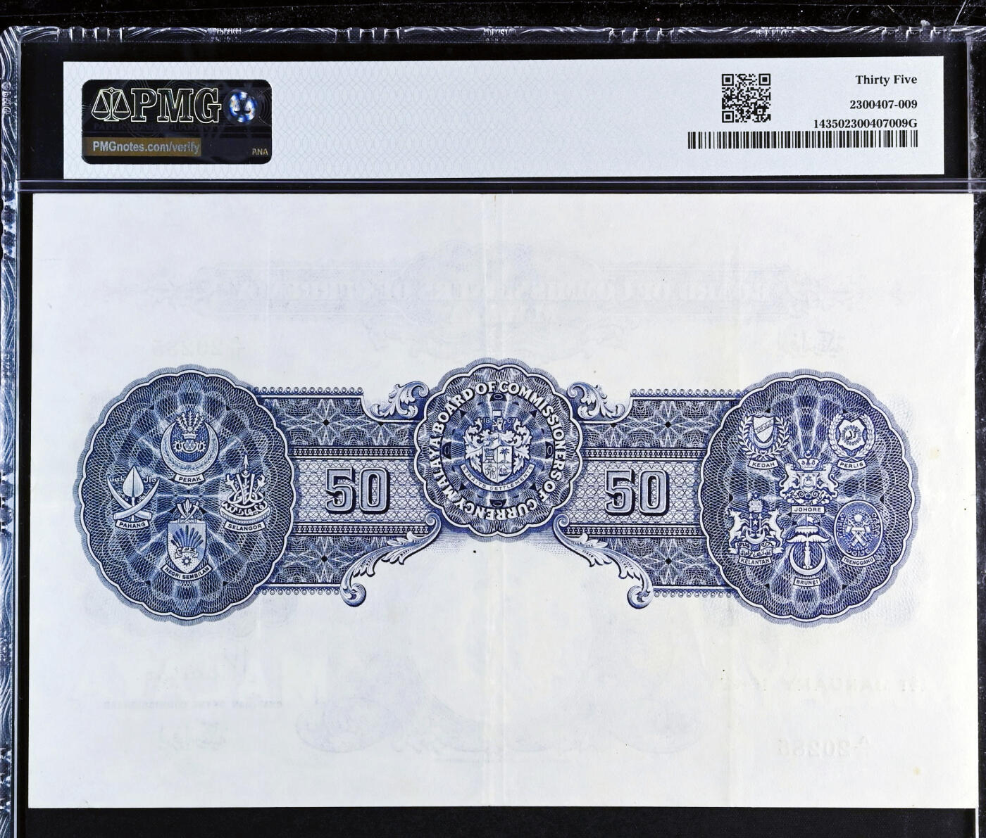 【Blue Auction】✨世界纸币精拍第618期【精】  【无47 无背标 罕见白净票面】英属马来亚 1942年50元 超大票幅 英王乔六人像雕刻精美 雄狮水印 英国于二战后重夺对马来亚的统治后发行 钞票的所有颜色依然深峻鲜明 其纸质出色地展示了原装的压花 常见的都带背标和大片黄斑铁锈 这张状态如此出色实属罕见 市面上日益少见 拿在手上分量感十足 PMG35