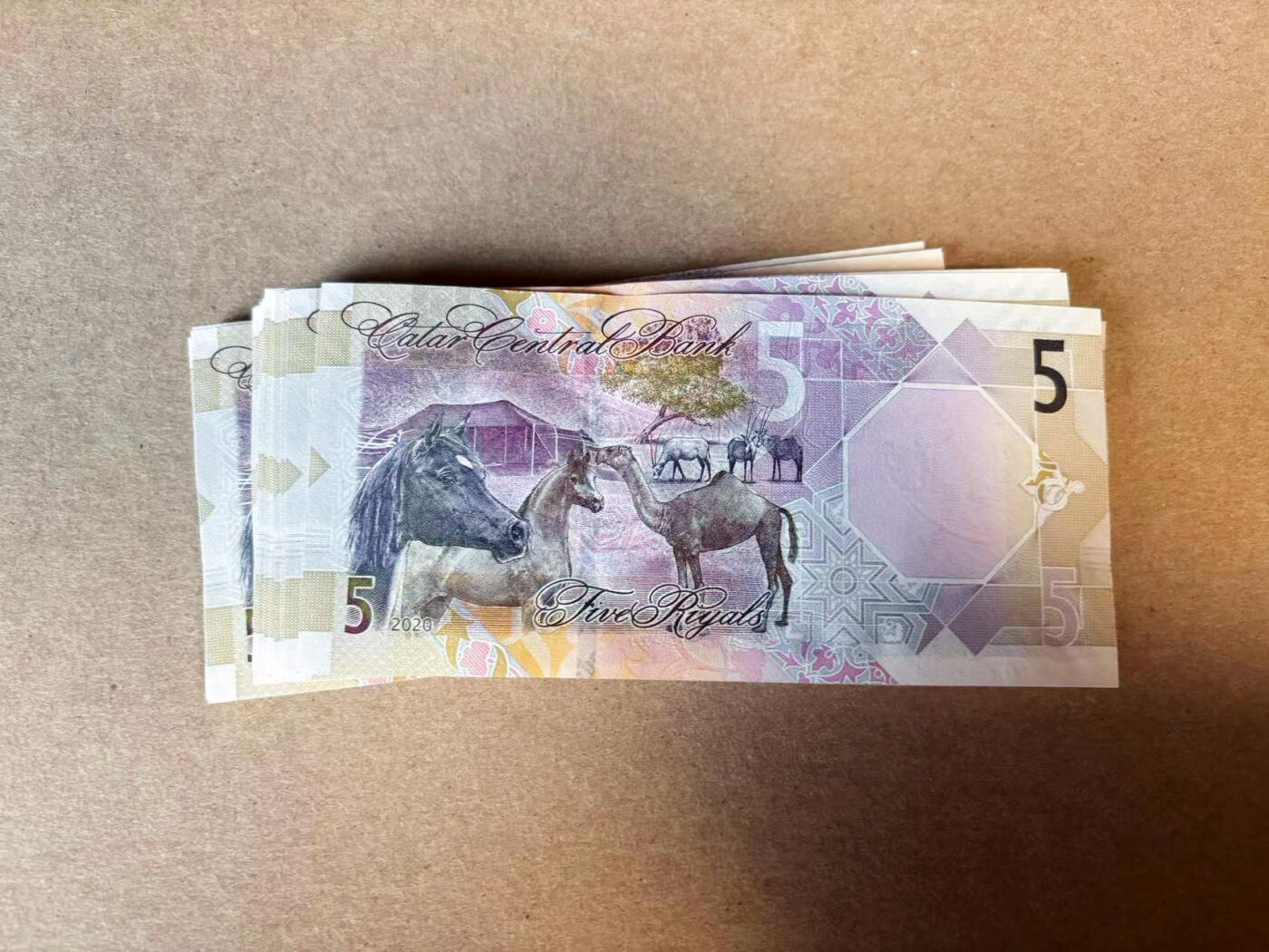 【Blue Auction】✨世界纸币精拍第618期【精】 【一组63张】卡塔尔 5里亚尔 全新UNC