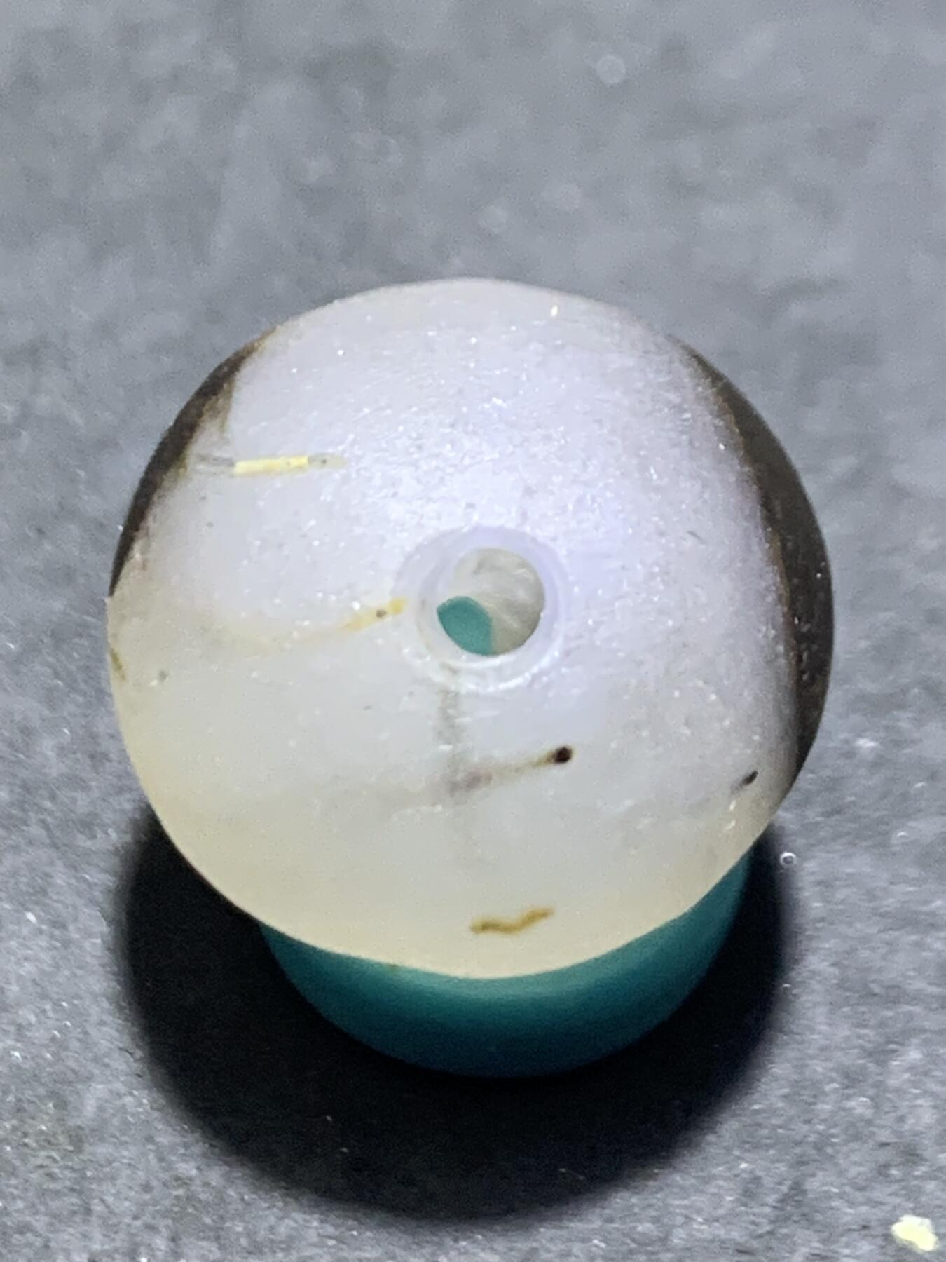 精美亚光高玉化冻料战国红玛瑙天眼纹随形圆珠一个