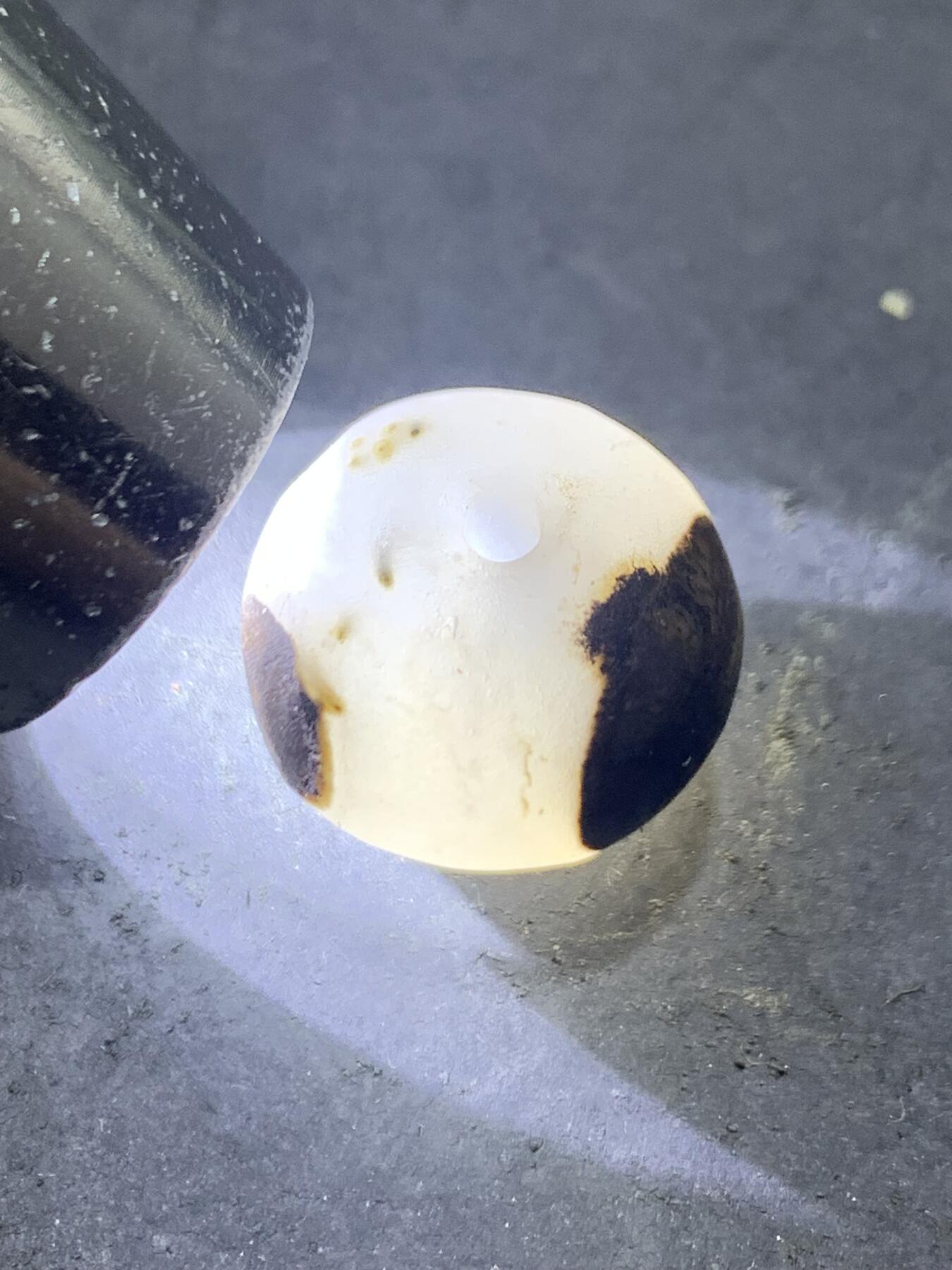 精美亚光高玉化冻料战国红玛瑙天眼纹随形圆珠一个