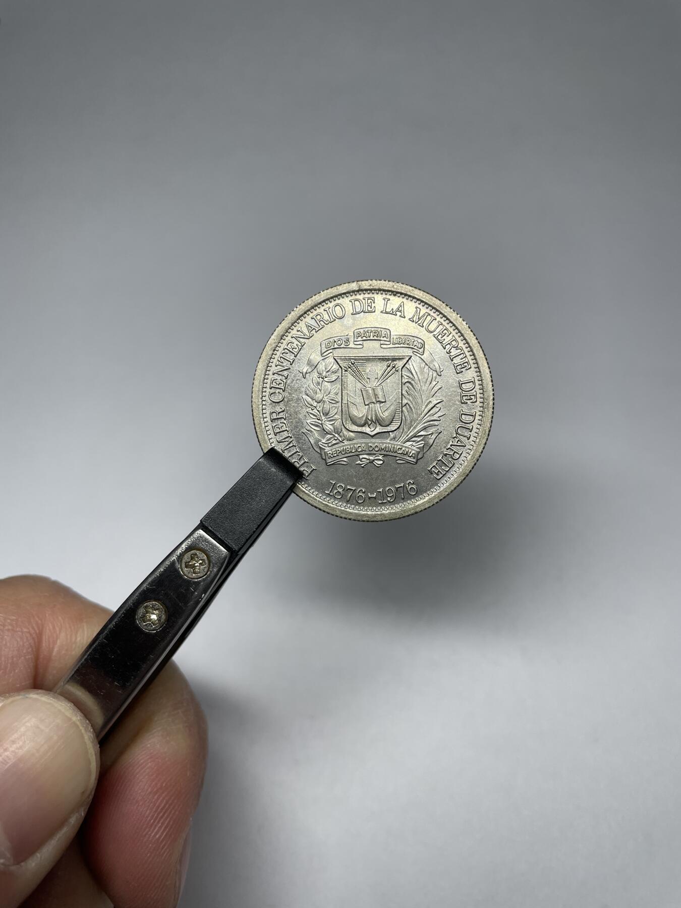 每日一拍，2025年集古藏今外币拍卖第二期-第6场—（总第206拍），可以寄存60天，满160元包邮。 1976年多米尼加1/2比索