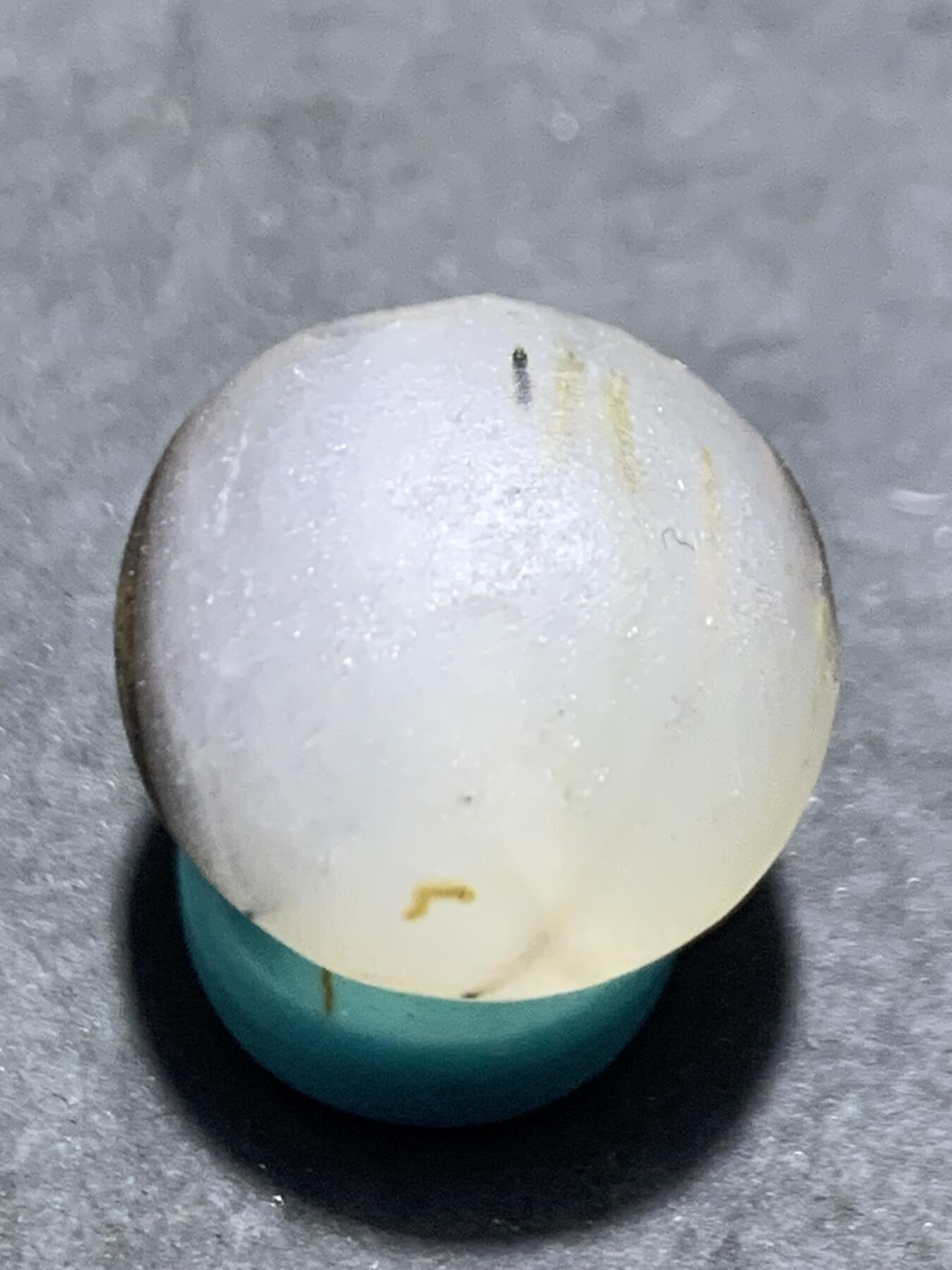 精美亚光高玉化冻料战国红玛瑙天眼纹随形圆珠一个