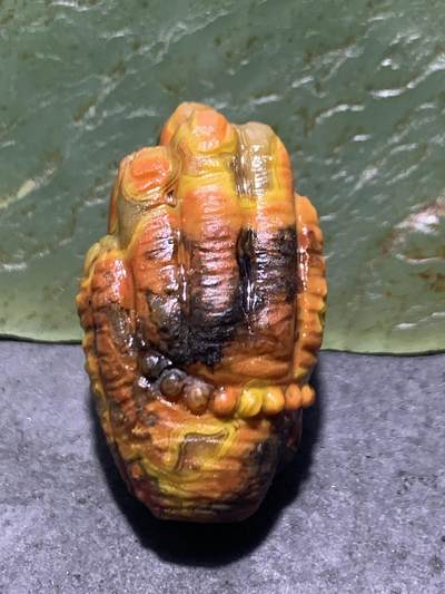 精美亚光战国红玛瑙手工雕刻一心向佛随形珠（背云）一颗 精美亚光战国红玛瑙手工雕刻一心向佛随形珠（背云）一颗