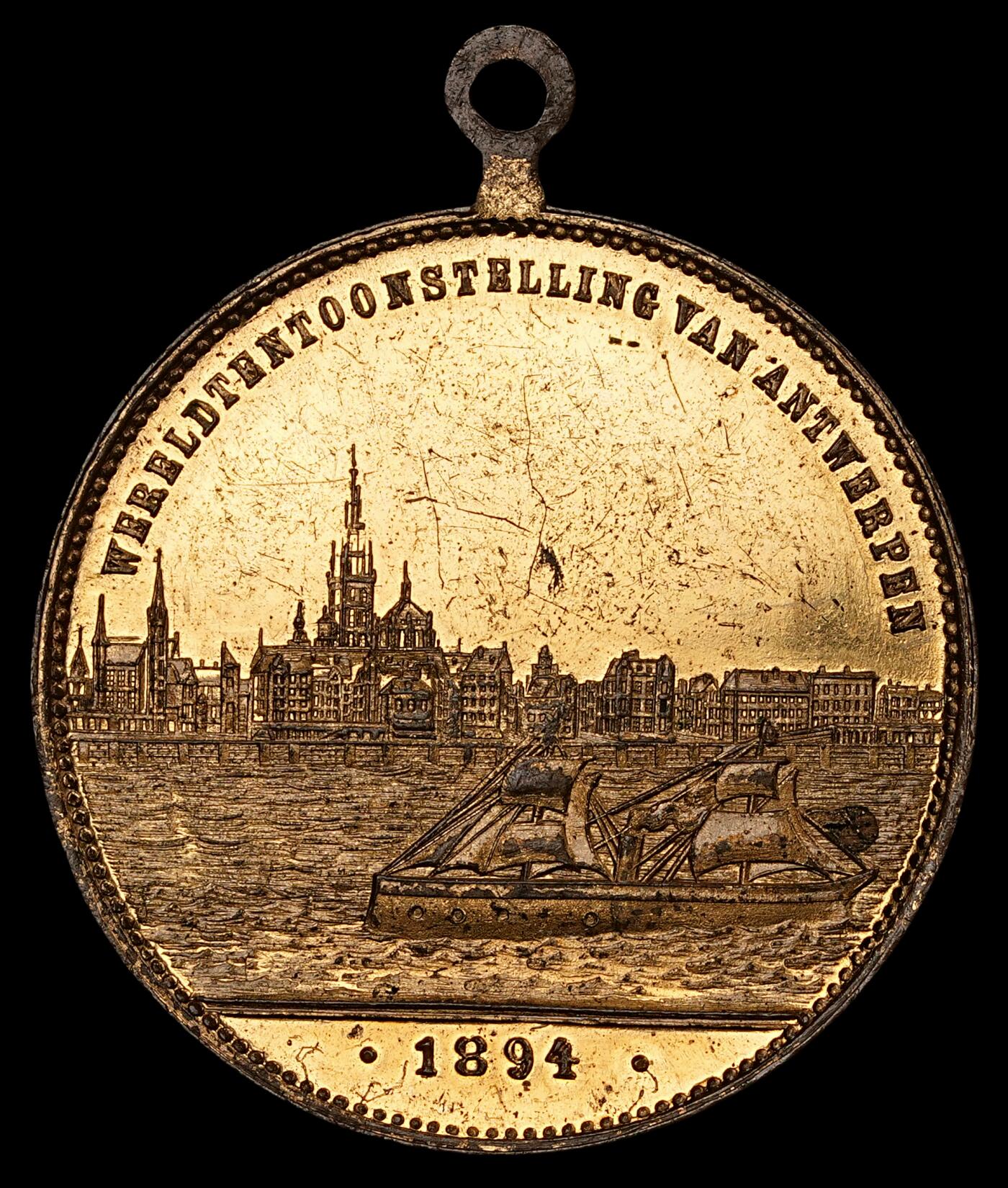 修遠堂世界钱币第五十七期 1894年比利时安特卫普博览会 城市景观鎏金章 28.46mm，8g
