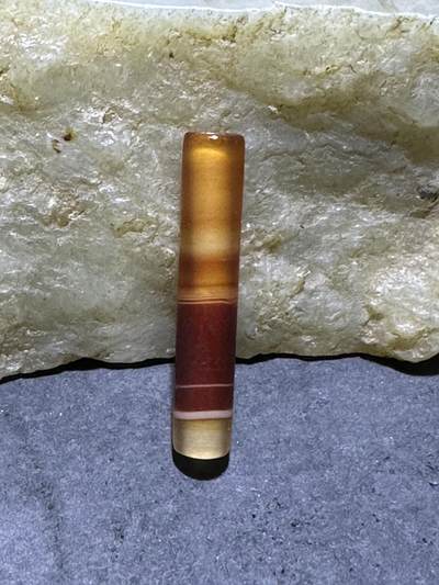 亚光高玉化玛瑙随形通货管珠一颗， - 亚光高玉化玛瑙随形通货管珠一颗，