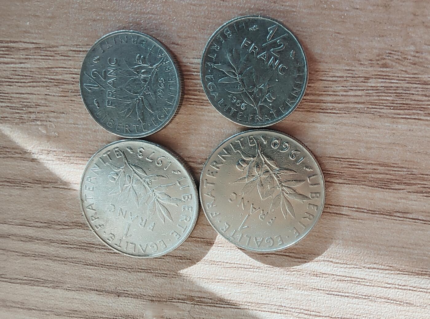 外币退坑 8组