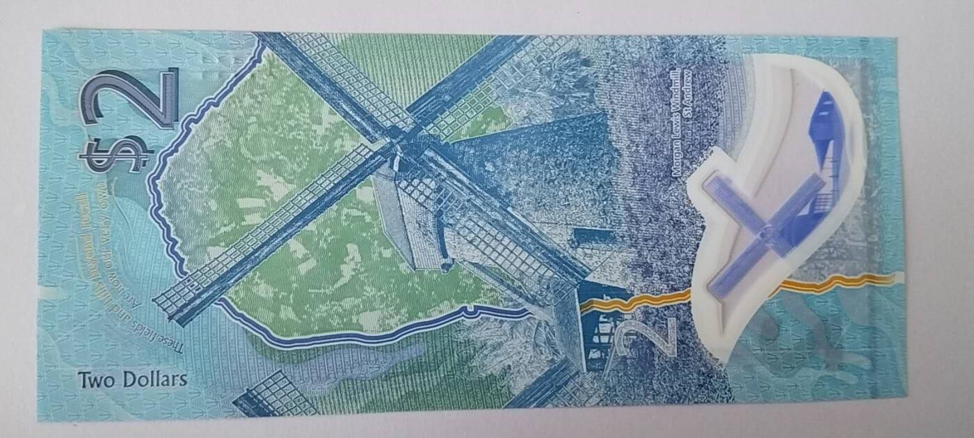 天和轩精品钱币第57场 全新UNC  巴巴多斯2塑料钞  靓号55-88