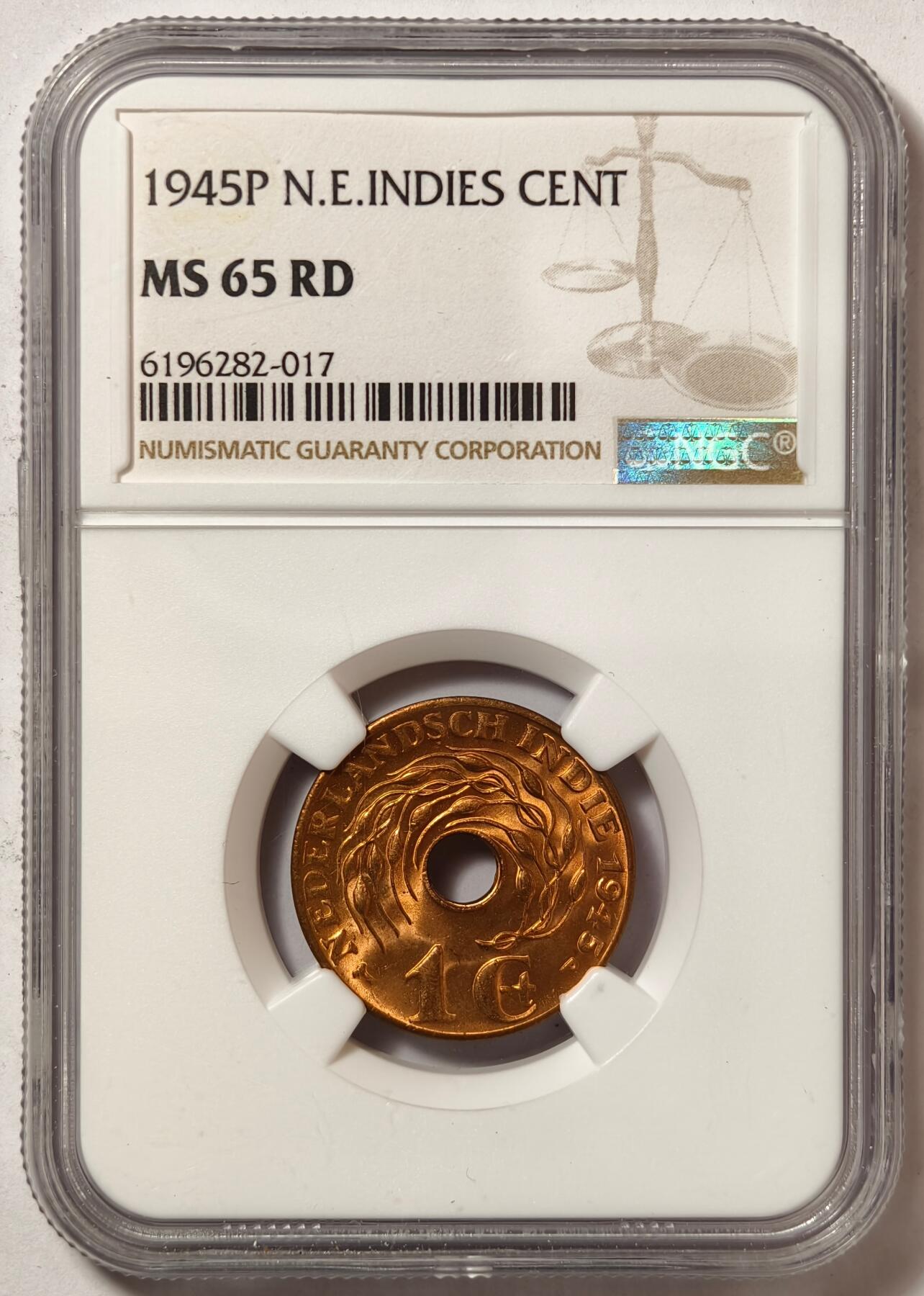 紫瑗钱币——第508期 荷属东印度 1945年 P版 1分 中孔 NGC MS65RD