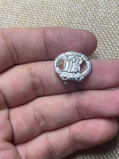 古冰库章牌勋赏收藏0起拍卖 - 东德银级体育章