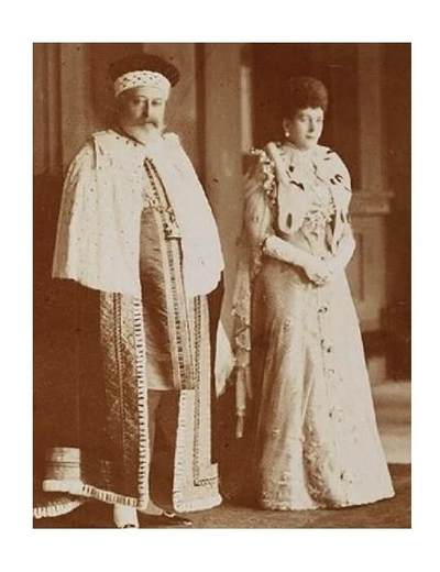 英国1902年 爱德华七世和皇后加冕礼高浮雕精制大铜章 40MM 英国1902年 爱德华七世和皇后加冕礼高浮雕精制大铜章 40MM