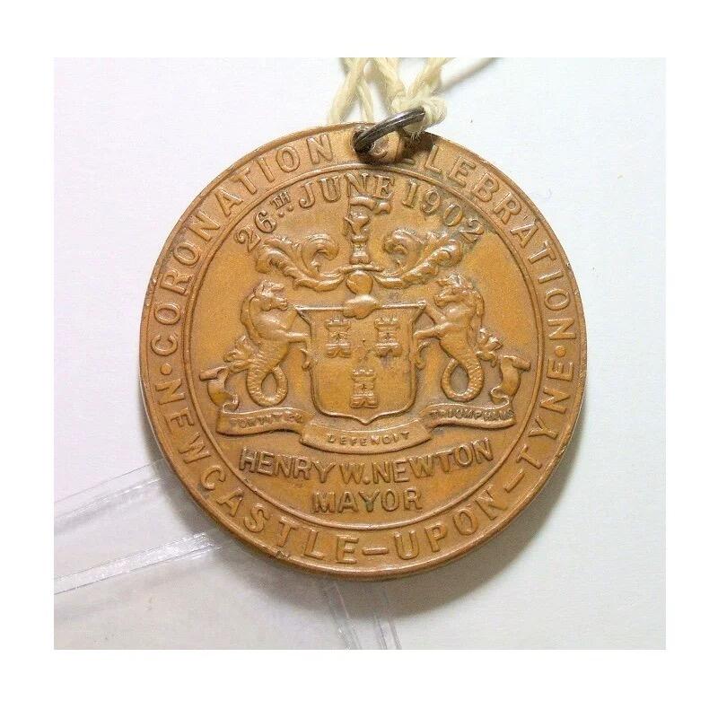 英国1902年 爱德华七世和皇后加冕礼高浮雕精制大铜章 40MM