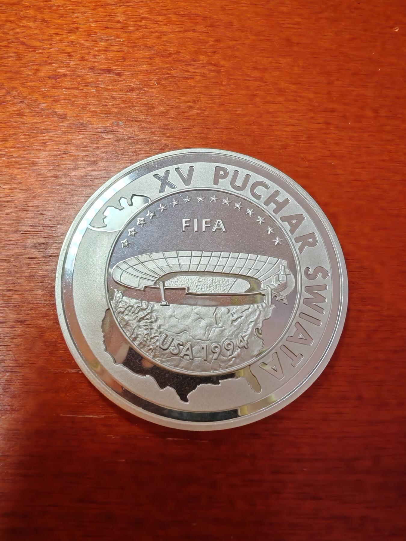 长老汇蛇年精选第四场拍卖 1994波兰美国世界杯1000兹罗提精制银币，1万枚左右，27.95克925银，克书175美金