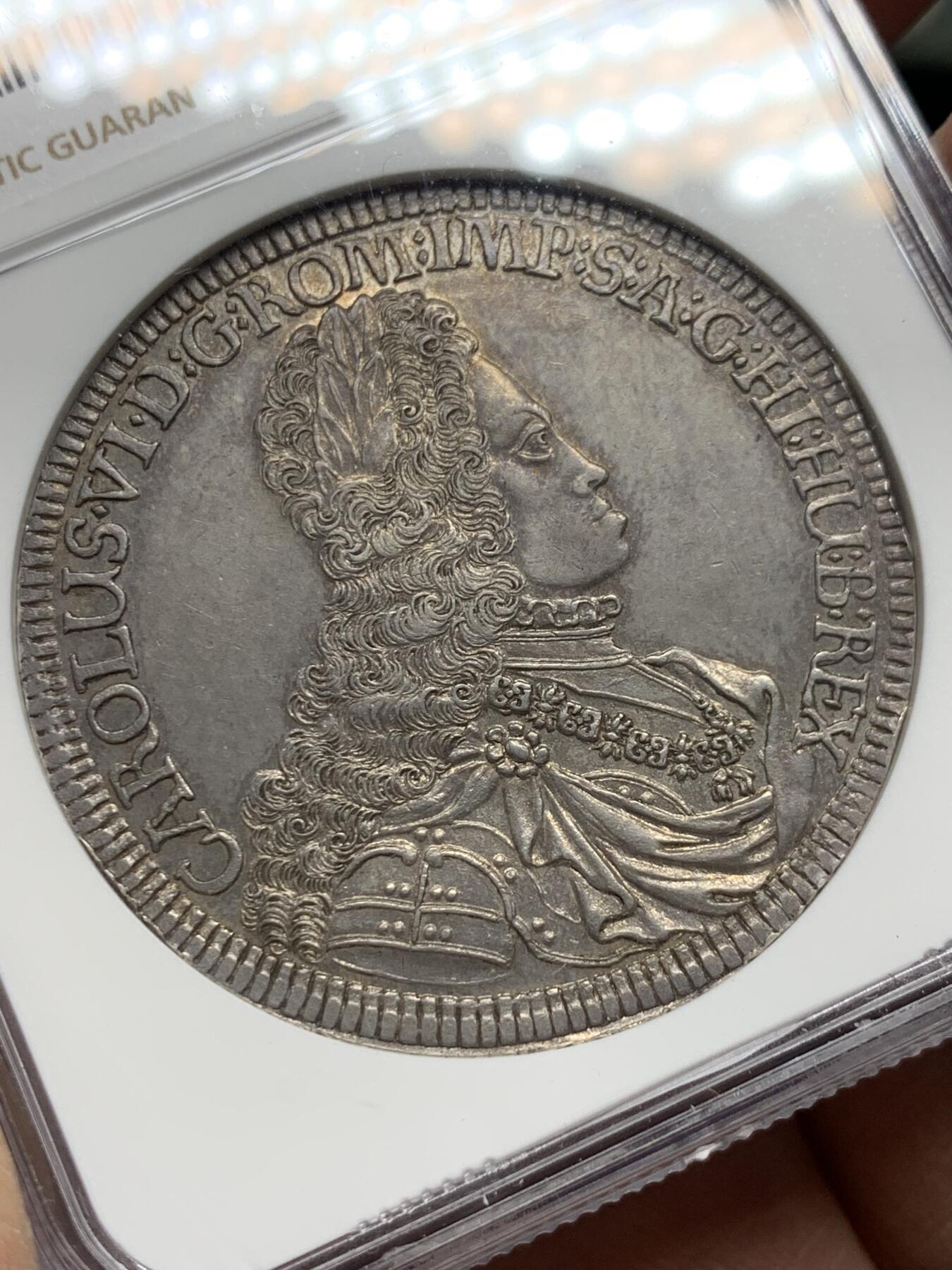 《竞宝斋》第354场 周日，周一，周二 3场连拍 （全场包邮） NGC MS62 冠军分 神圣罗马帝国1716/5骑字泰勒大银币，神罗总庭。少见卡尔六世年轻头像，大卷毛。双面深打，发丝鹰羽细节纤毫毕现，卓绝冠军品质