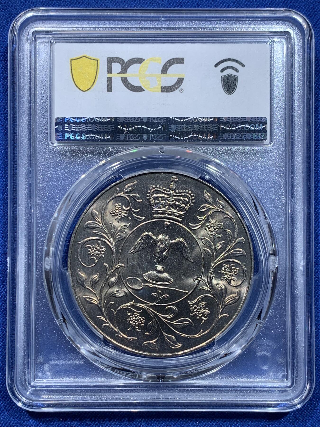《竞宝斋》第353场 周日，周一，周二 3场连拍 （全场包邮） 两枚一组 PCGS MS66 英国1977年伊丽莎白女王登基25周年（银禧年）纪念25便士银币+马恩岛1970年伊丽莎白二世无尾猫1克朗纪念币