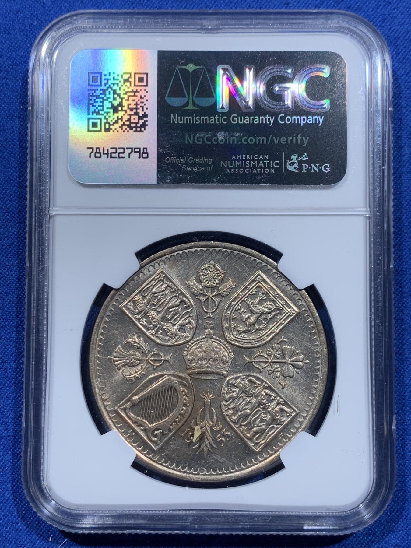 《竞宝斋》第354场 周日，周一，周二 3场连拍 （全场包邮） NGC UNC 英国1953伊丽莎白二世登基加冕克朗纪念币，车轮光状态UNC品不输带分品！