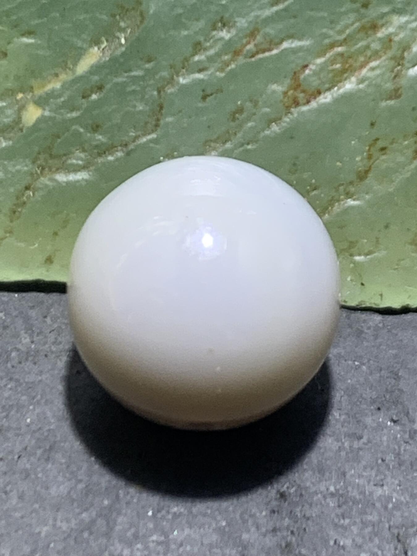 天然绿草玛瑙通货天眼小圆珠一颗，