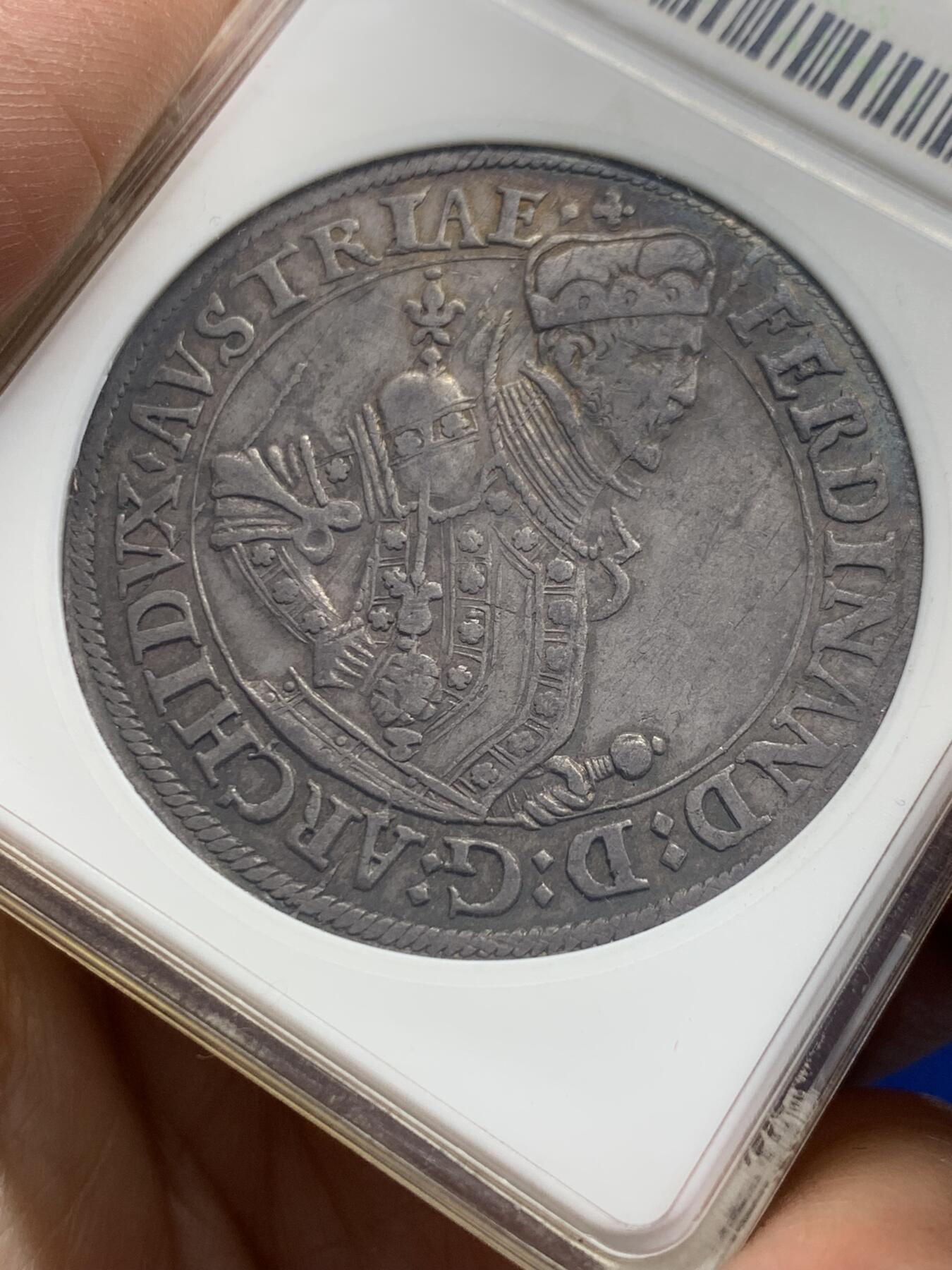 《竞宝斋》第353场 周日，周一，周二 3场连拍 （全场包邮） ANACS EF40 奥地利 1564-95年 奥地利神罗时期费迪南德1泰勒银币 经典小白盒 手感出众