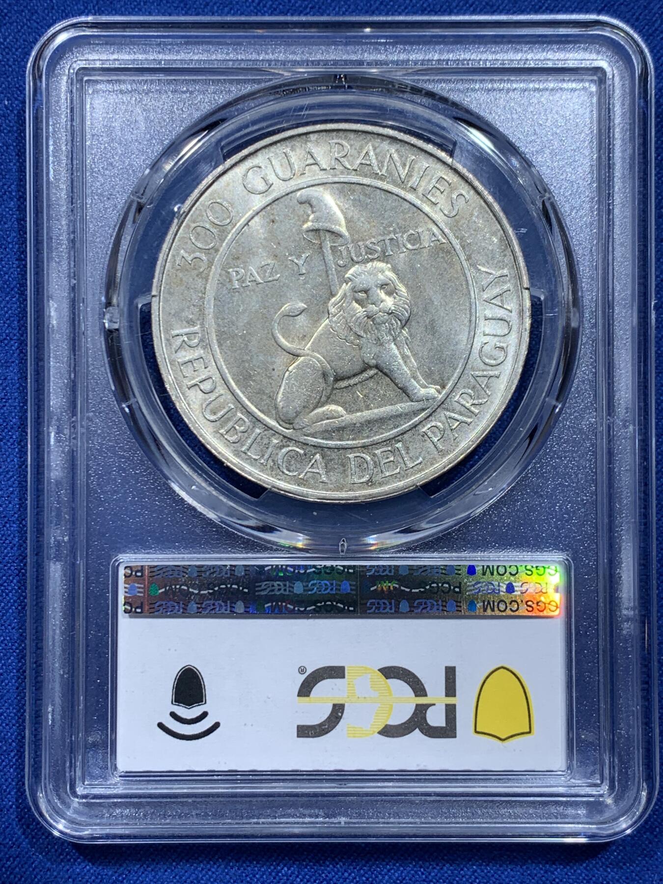 《竞宝斋》第354场 周日，周一，周二 3场连拍 （全场包邮） 亚军分 PCGS MS63 巴拉圭1968年斯特罗斯纳总统300瓜拉尼，该品种工艺不佳，最高分仅64