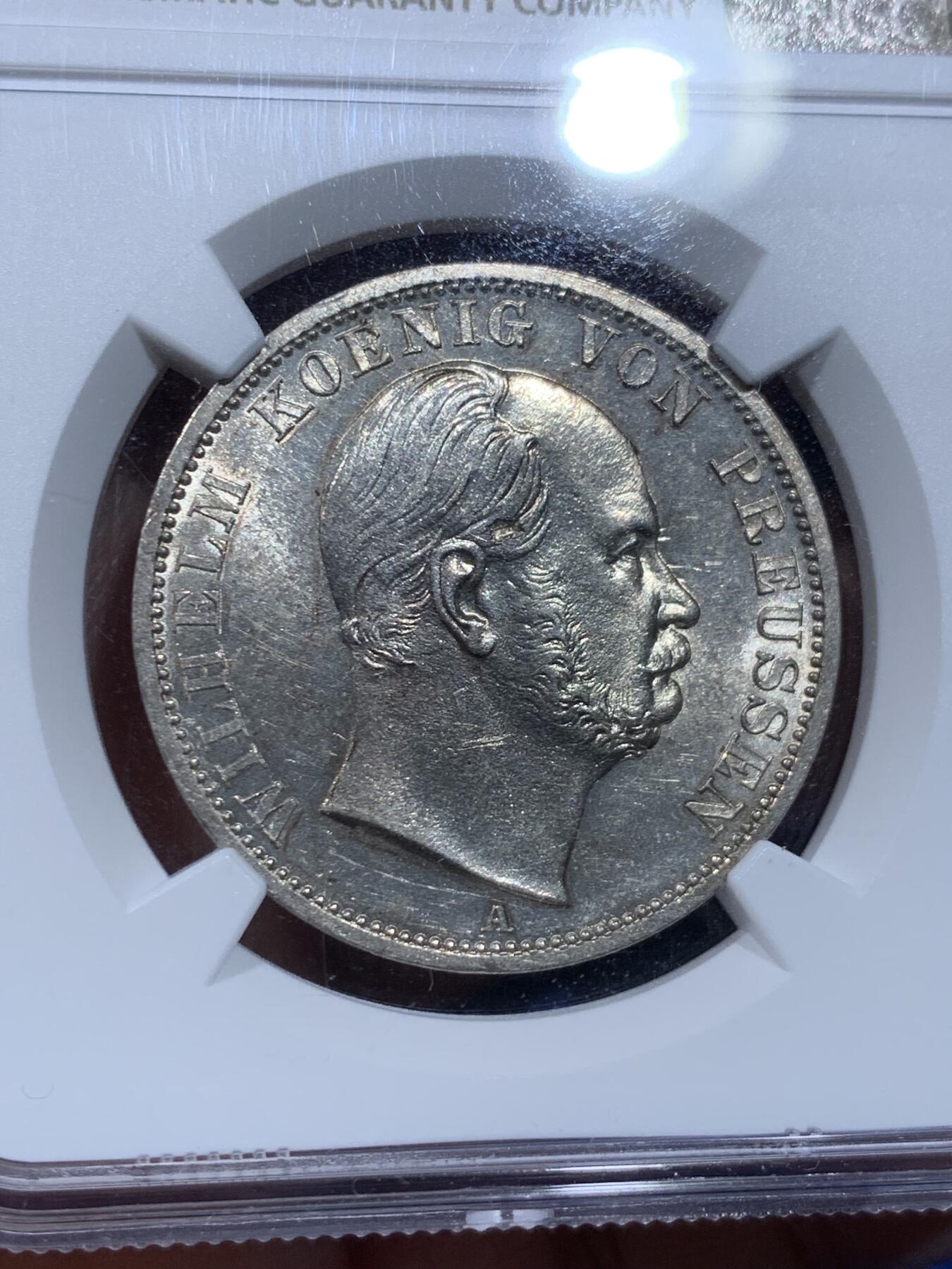 《竞宝斋》第354场 周日，周一，周二 3场连拍 （全场包邮） NGC MS62 德国1866年普鲁士威廉一世流通泰勒银币 任何流通泰勒MS都难得 此枚是普奥战争年 相比普奥胜利泰勒好品少很多