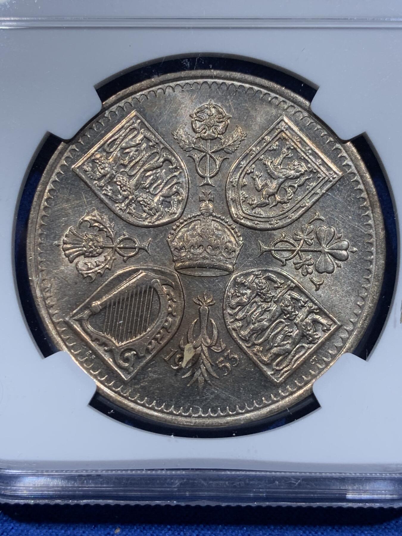 《竞宝斋》第354场 周日，周一，周二 3场连拍 （全场包邮） NGC UNC 英国1953伊丽莎白二世登基加冕克朗纪念币，车轮光状态UNC品不输带分品！