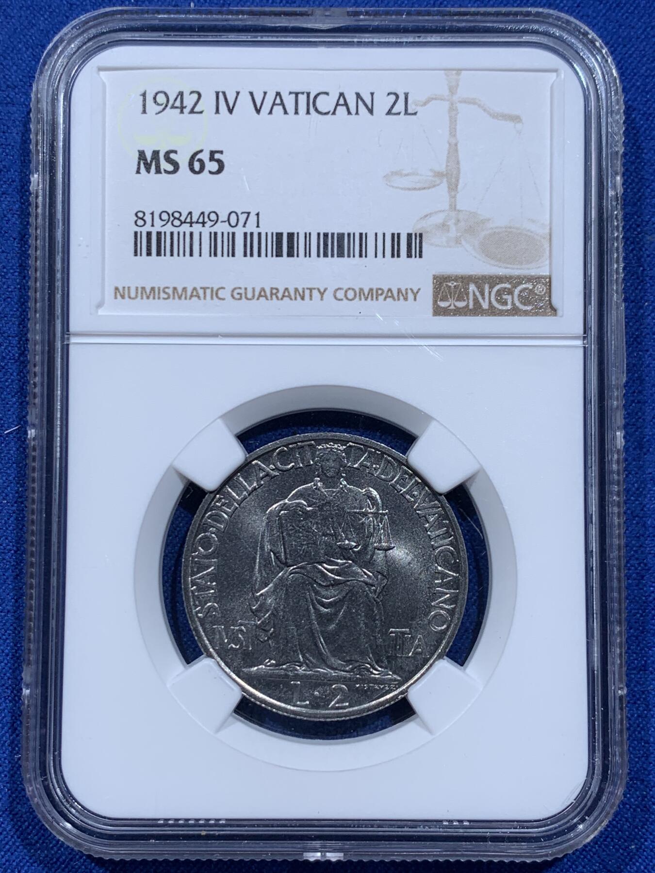 《竞宝斋》第354场 周日，周一，周二 3场连拍 （全场包邮） NGC MS65 梵蒂冈1942年2里拉，此分数适合收藏！