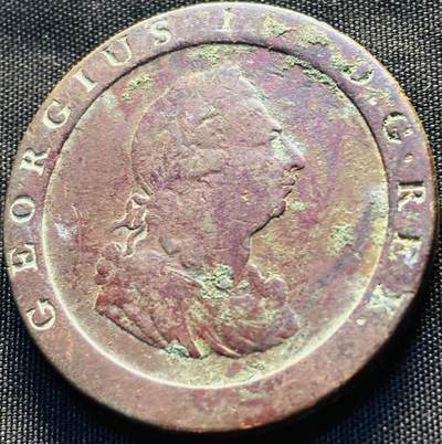 文馨钱币收藏第 223 场。沙俄，英系各国古铜币场 - 少见极美品 1797 年英国乔治三世车轮 1 便士大铜币，红底绿锈未清理，滴水未下原汁原味，玩的就是这个味道，几乎挑不出毛病