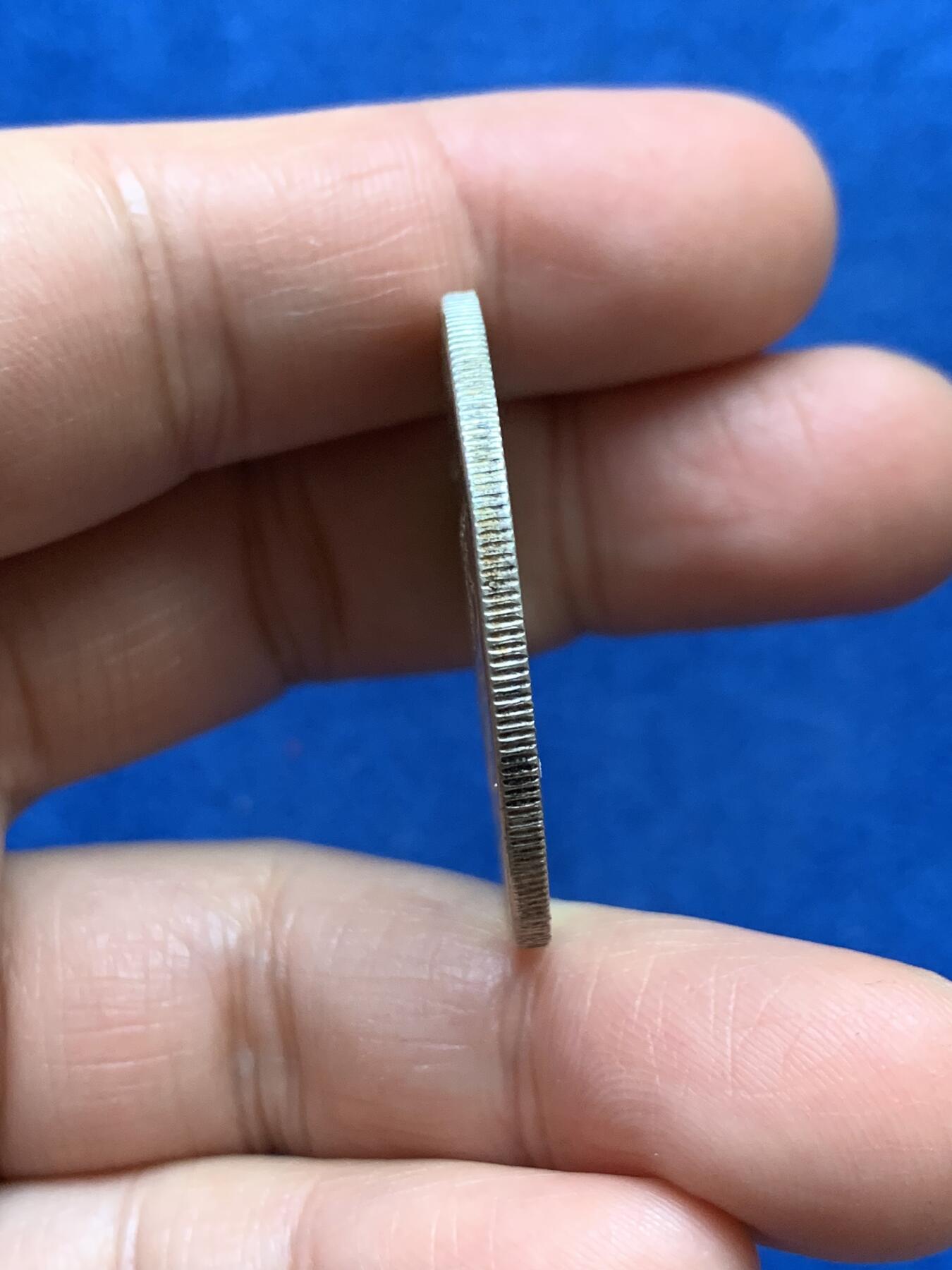 《竞宝斋》第353场 周日，周一，周二 3场连拍 （全场包邮） 梵蒂冈1975年圣年纪念章 镀银铜 15.8克 35.2mm