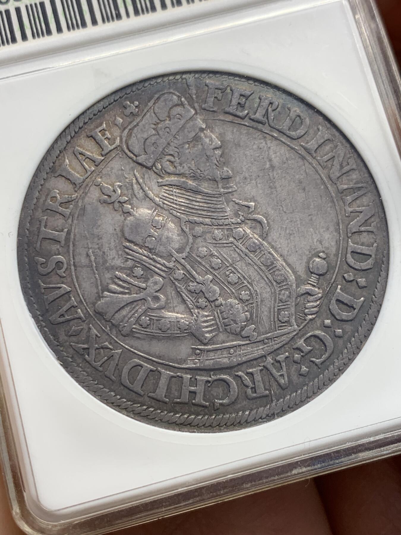 《竞宝斋》第353场 周日，周一，周二 3场连拍 （全场包邮） ANACS EF40 奥地利 1564-95年 奥地利神罗时期费迪南德1泰勒银币 经典小白盒 手感出众