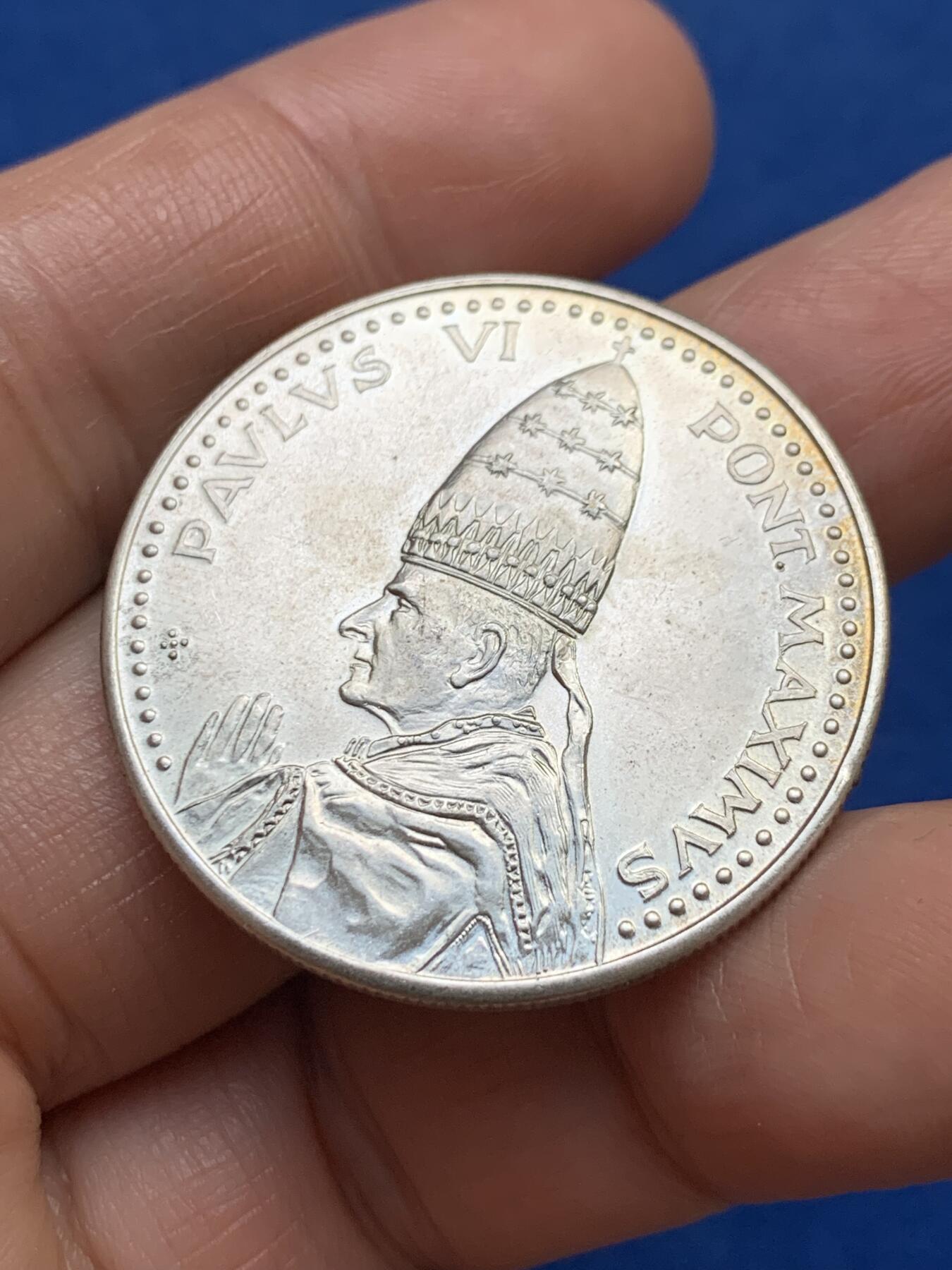 《竞宝斋》第353场 周日，周一，周二 3场连拍 （全场包邮） 梵蒂冈1975年圣年纪念章 镀银铜 15.8克 35.2mm