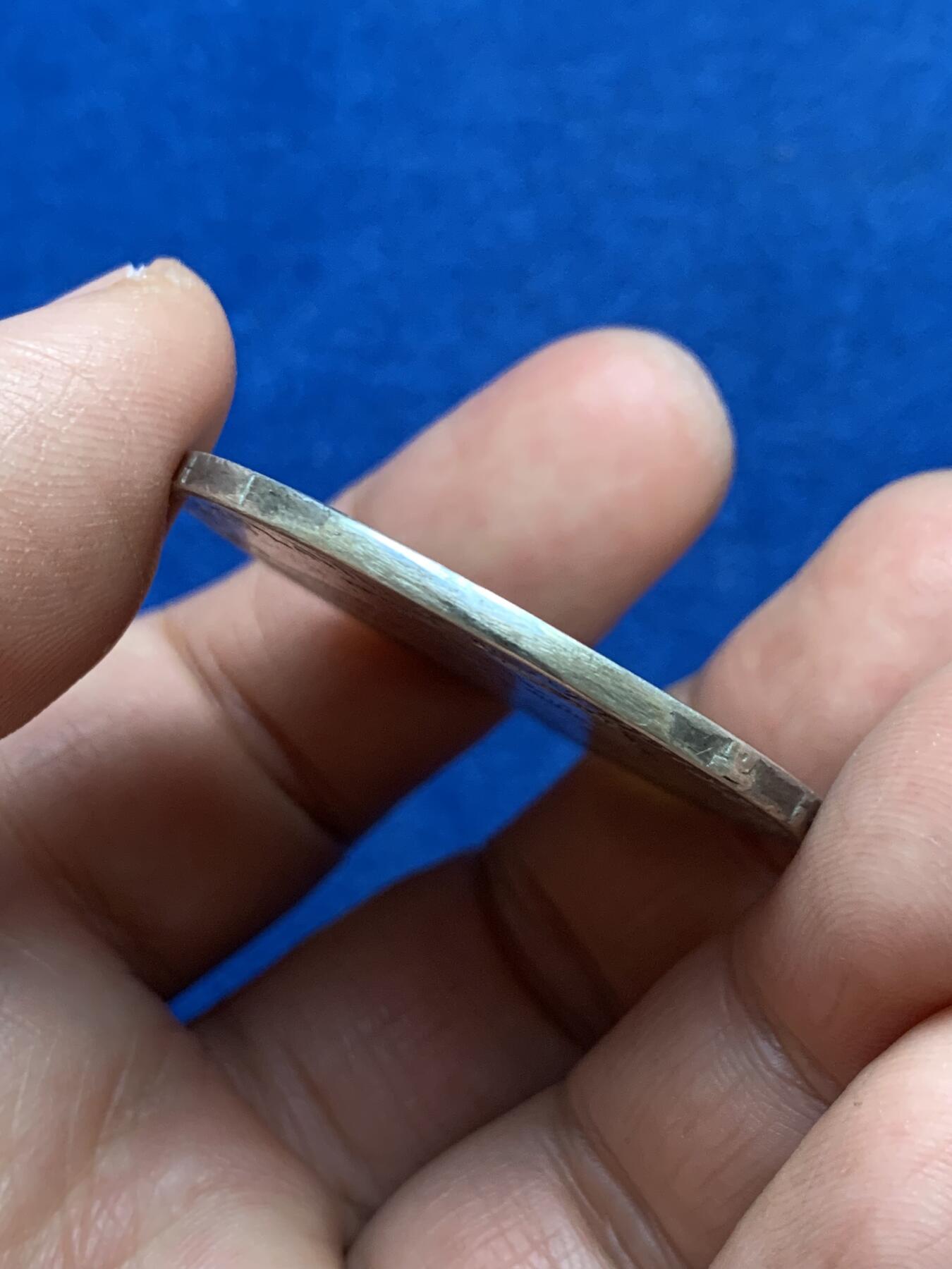 《竞宝斋》第353场 周日，周一，周二 3场连拍 （全场包邮） 埃塞俄比亚狮子左扛旗1比尔大银币 经典品种 有打磨痕迹 细节见图