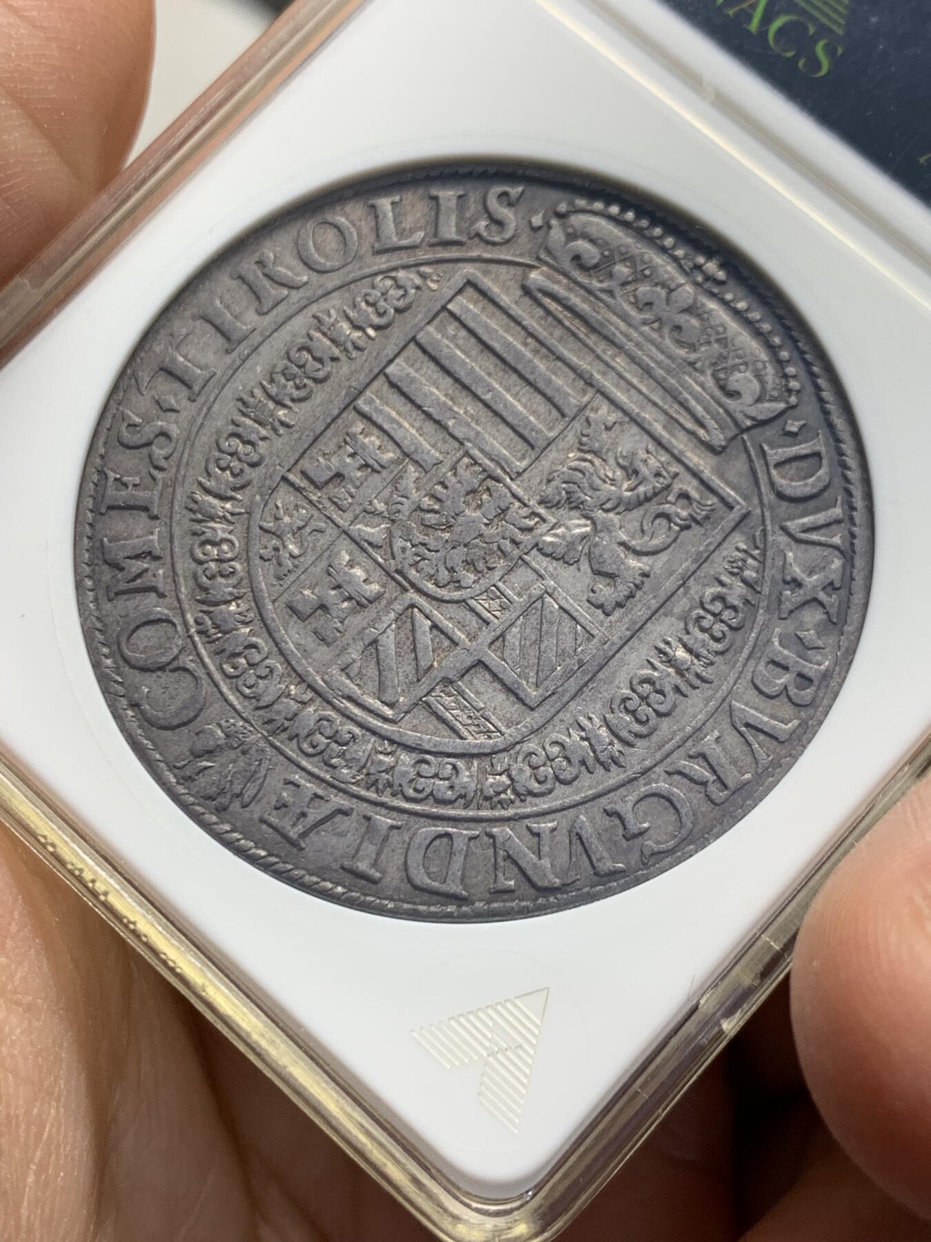 《竞宝斋》第353场 周日，周一，周二 3场连拍 （全场包邮） ANACS EF40 奥地利 1564-95年 奥地利神罗时期费迪南德1泰勒银币 经典小白盒 手感出众