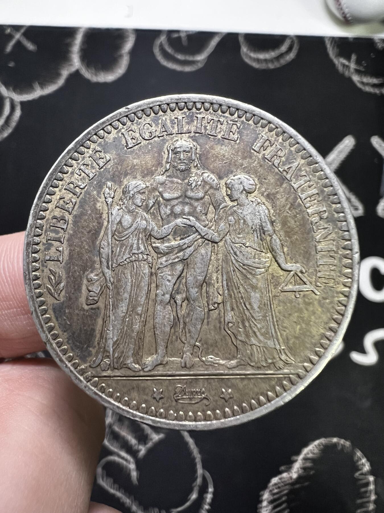 聚福钱庄~世界钱币第一期 新店开业 全场包邮 欢迎参拍 法国1873年K版大力神5法郎大银币好品 比常见的A版要少