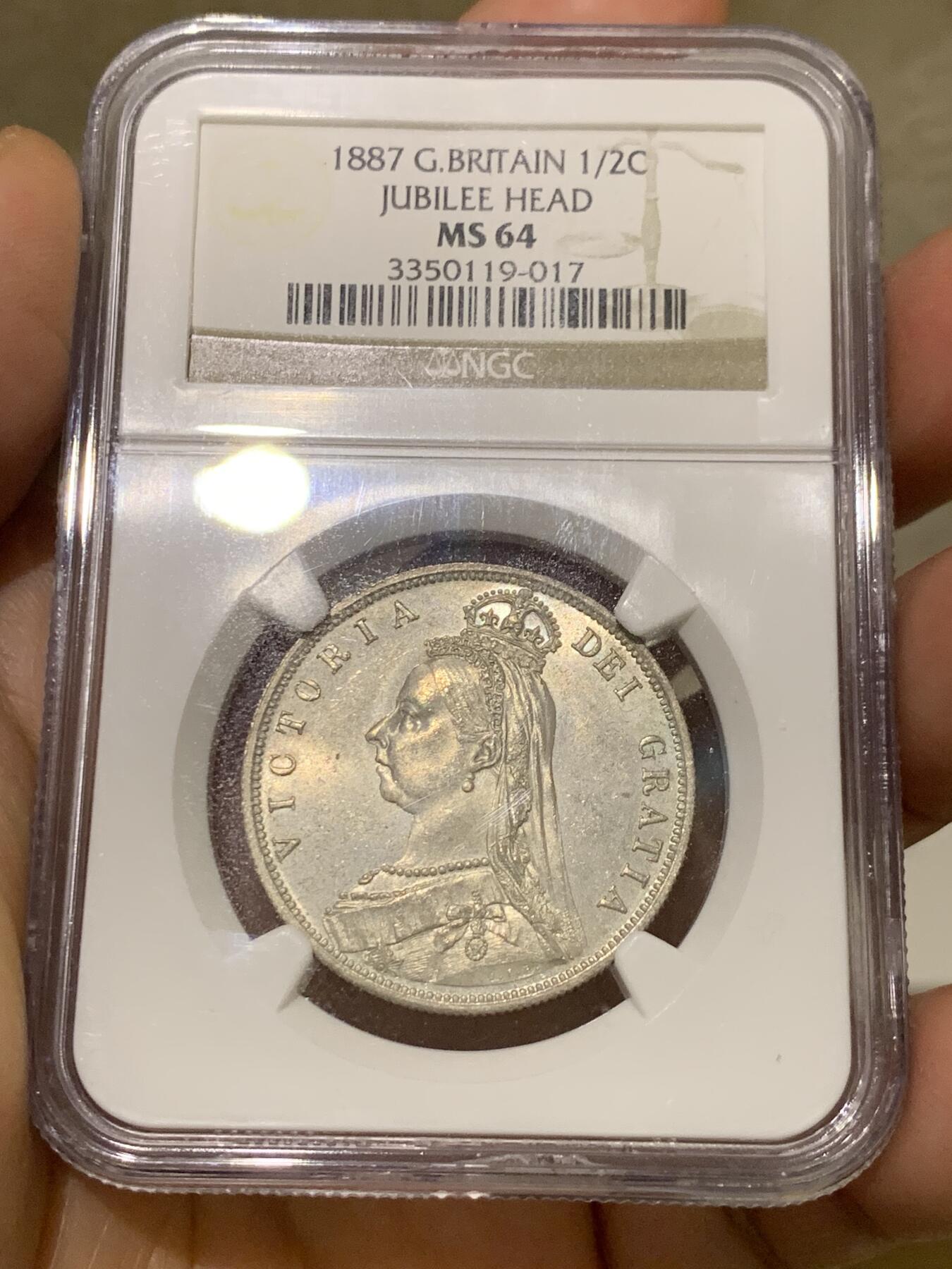 《竞宝斋》第354场 周日，周一，周二 3场连拍 （全场包邮） NGC MS64 英国1887年维多利亚高冠1/2克朗银币