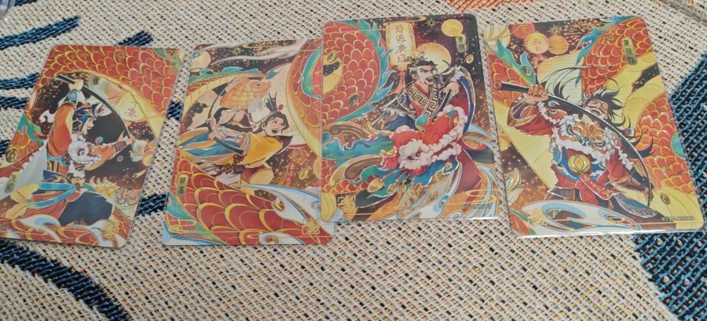 秋原瞳小店第9期（微风，初晨，熟悉的街道，还有……曾经的她………） 卡游三国龙年礼盒一套4张曹操阵营