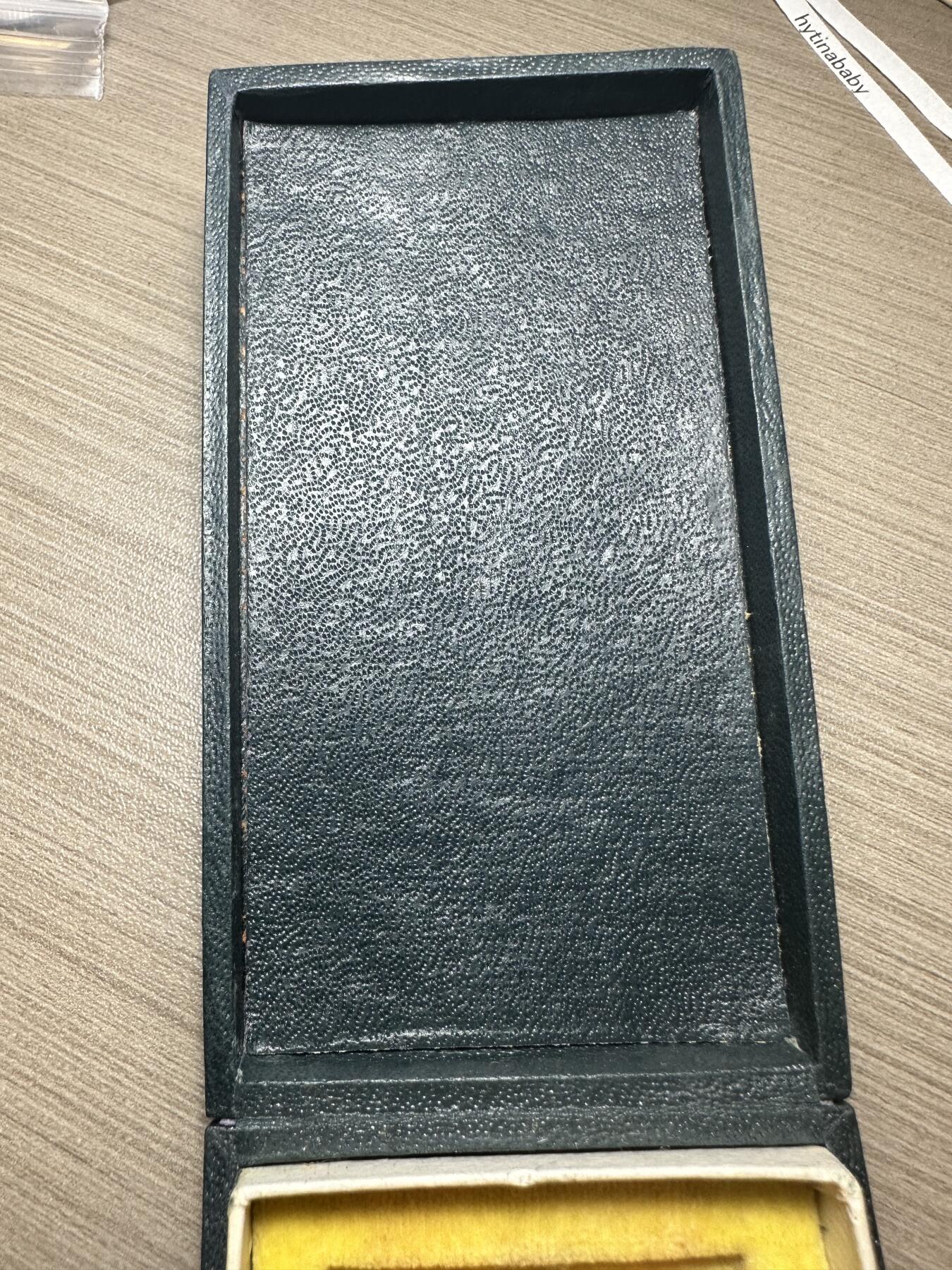无佣金，世界钱币，章等 堪称完美！918章，原盒带纸！