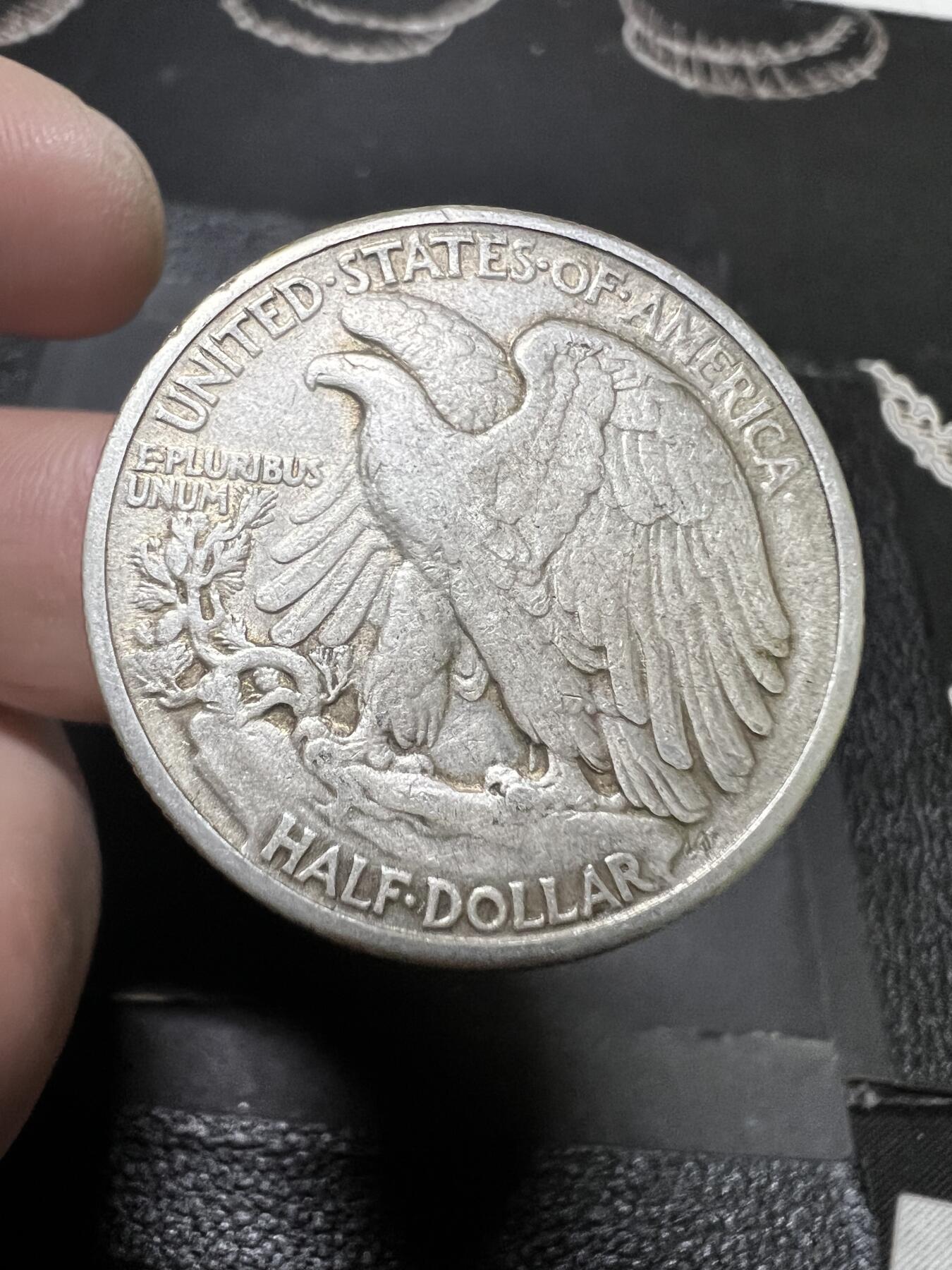 聚福钱庄~世界钱币第一期 新店开业 全场包邮 欢迎参拍 美国1941年行走女神50分银币 细节不错