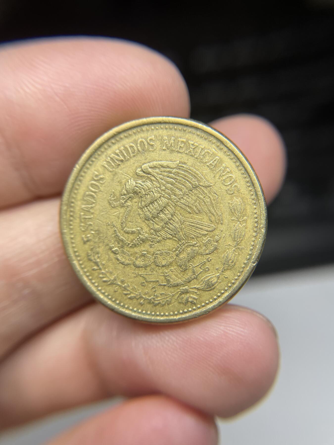 每日一拍，2025年集古藏今外币拍卖第二期-第9场—（总第209拍），可以寄存60天，满160元包邮。 1984年墨西哥100比索