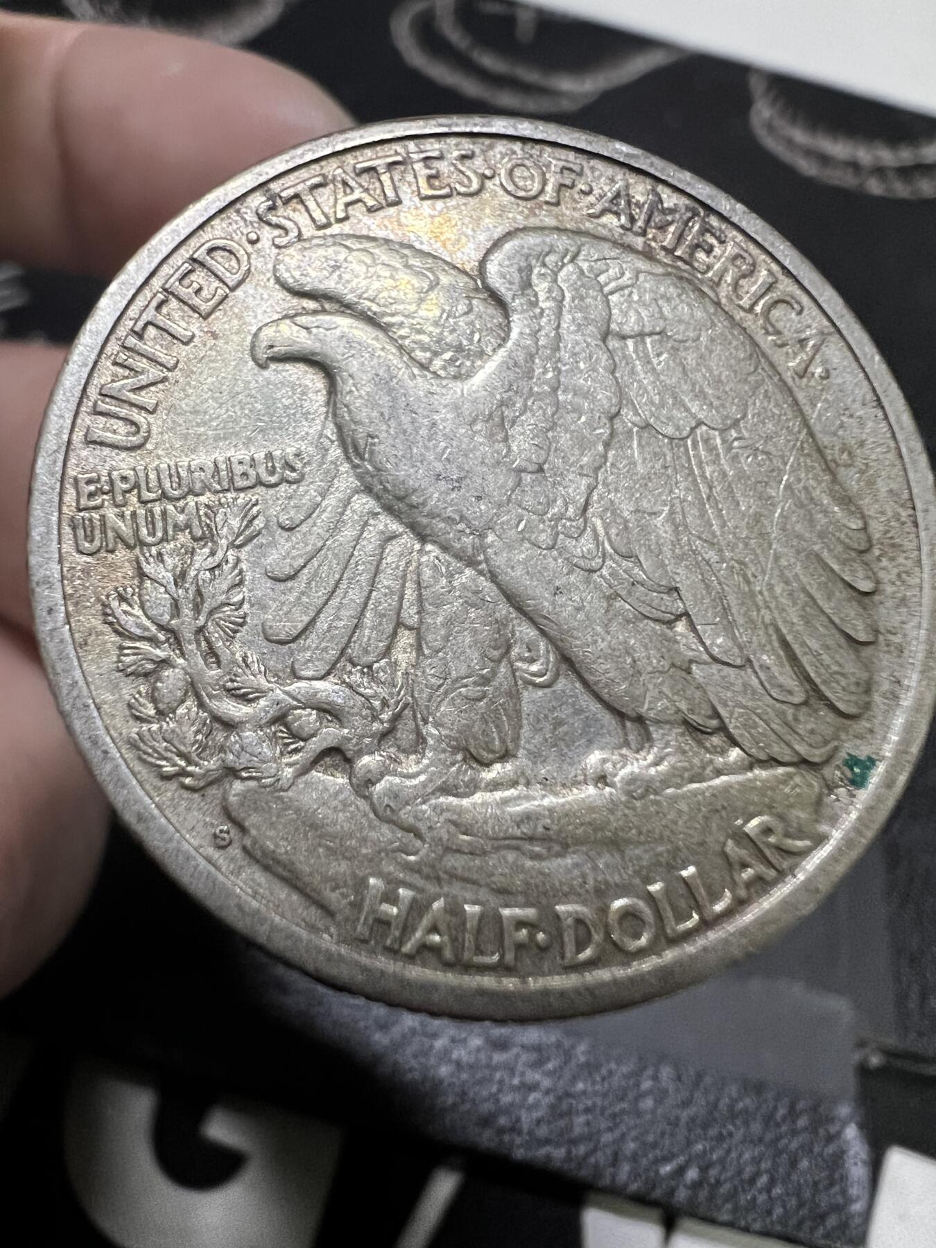 聚福钱庄~世界钱币第一期 新店开业 全场包邮 欢迎参拍 美国1941年行走女神50分银币 好品 淡金色包浆