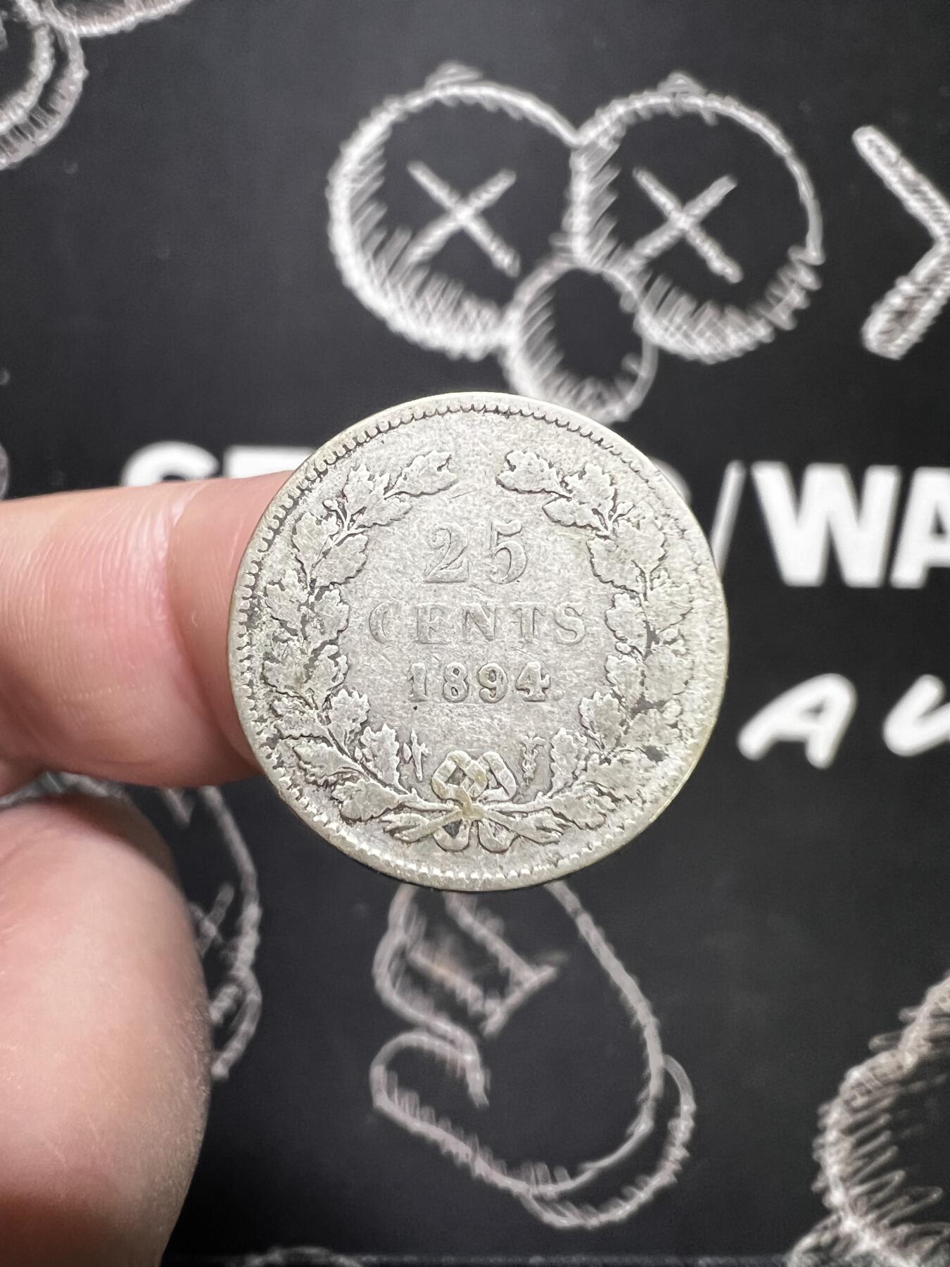 聚福钱庄~世界钱币第一期 新店开业 全场包邮 欢迎参拍 荷兰1894年威廉明娜25分银币 萝莉头 很少见