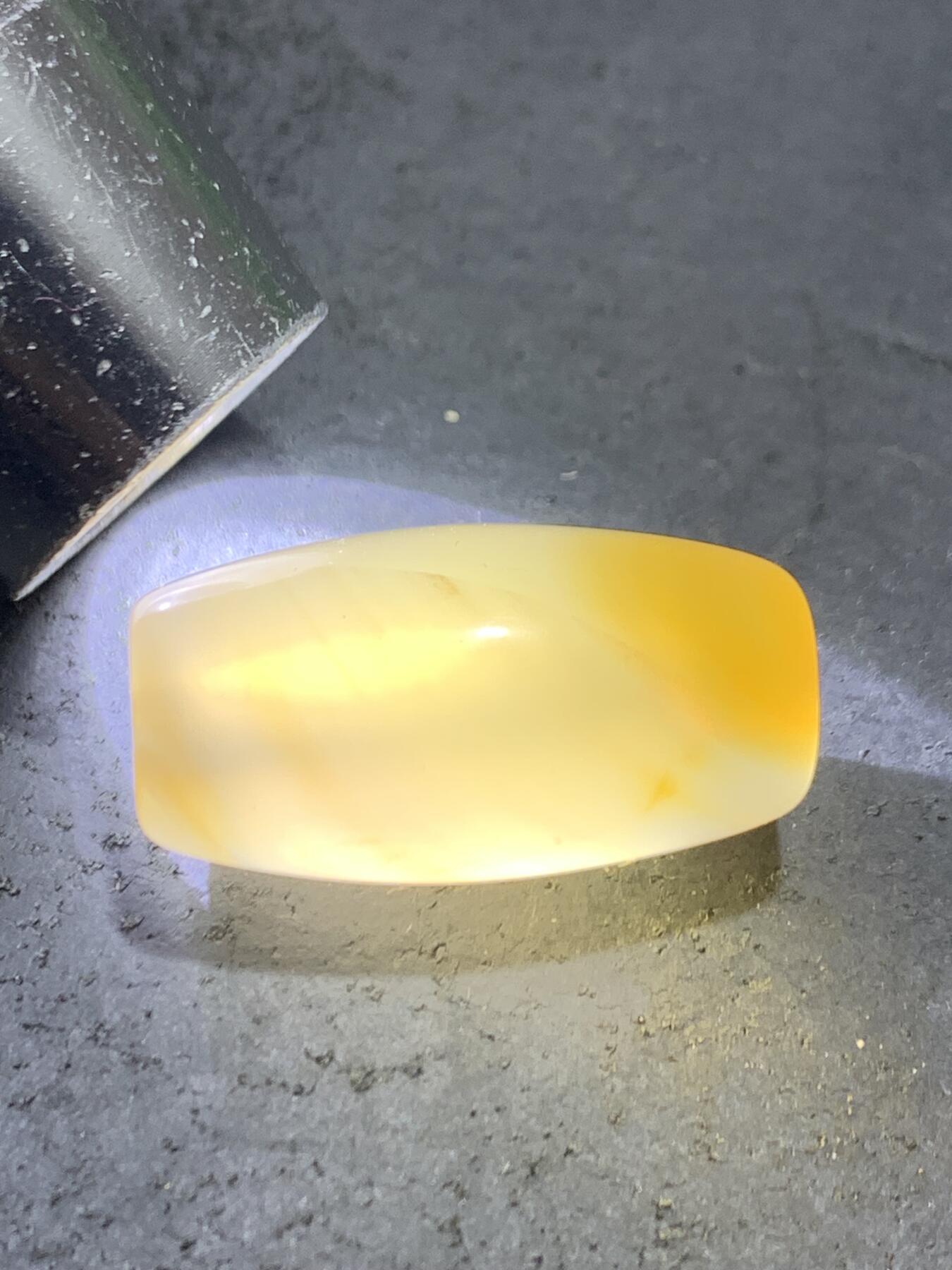冻料高玉化巴西玛瑙通货桶珠一颗，