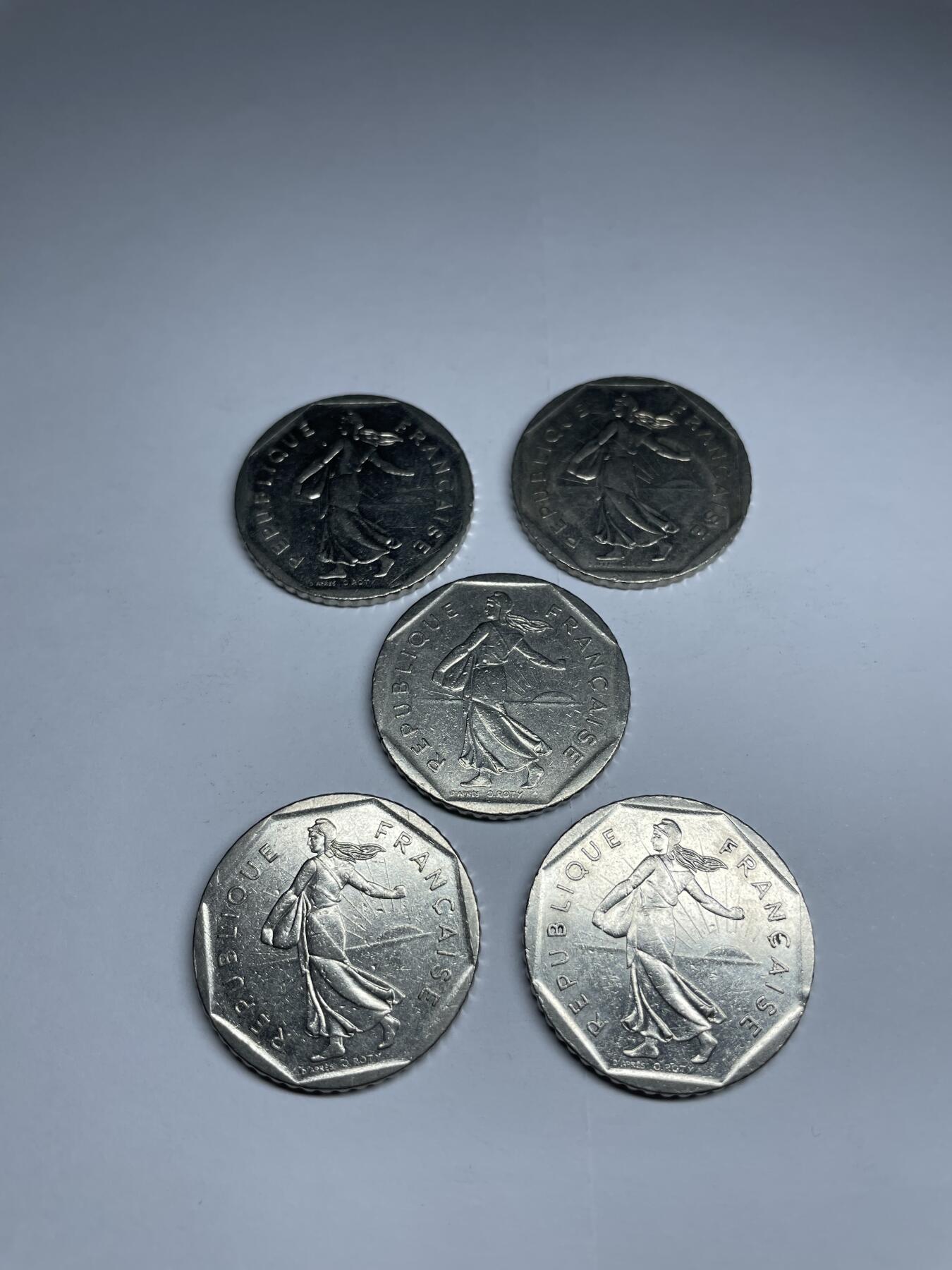 每日一拍，2025年集古藏今外币拍卖第二期-第9场—（总第209拍），可以寄存60天，满160元包邮。 法国2法郎5枚