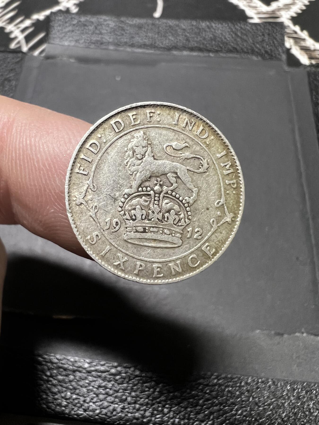 聚福钱庄~世界钱币第一期 新店开业 全场包邮 欢迎参拍 英国1912年乔治五世6便士银币 高银版