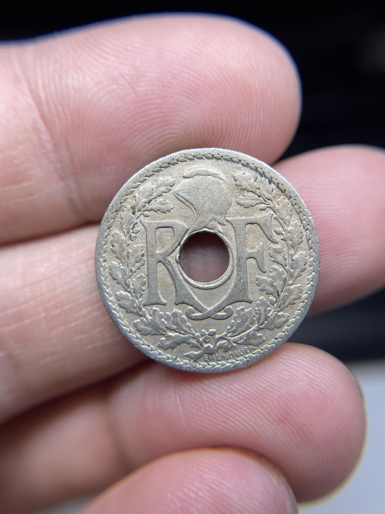 每日一拍，2025年集古藏今外币拍卖第二期-第9场—（总第209拍），可以寄存60天，满160元包邮。 1920年法属印支10分