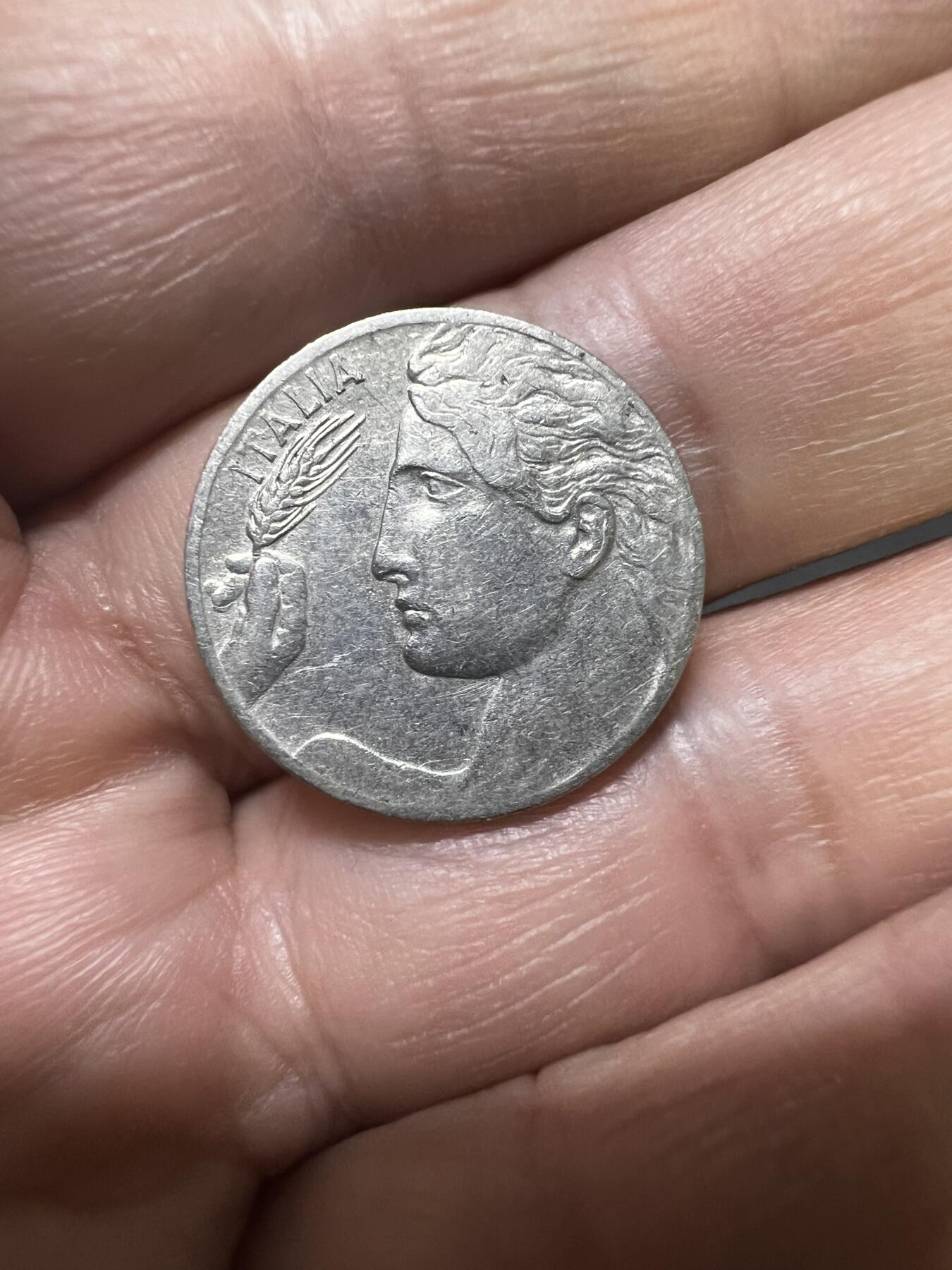聚福钱庄~世界钱币第一期 新店开业 全场包邮 欢迎参拍 意大利1910年飞天女神20分镍币