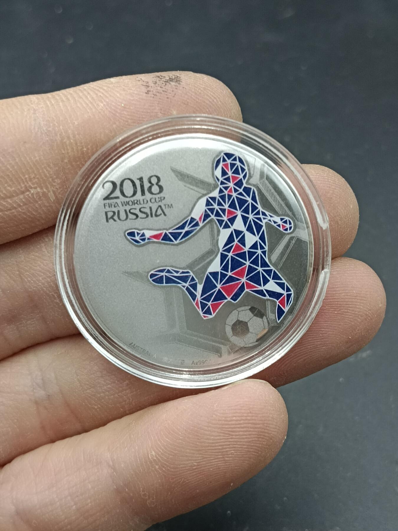 30期拍卖 2018世界杯纪念银章（重1g）