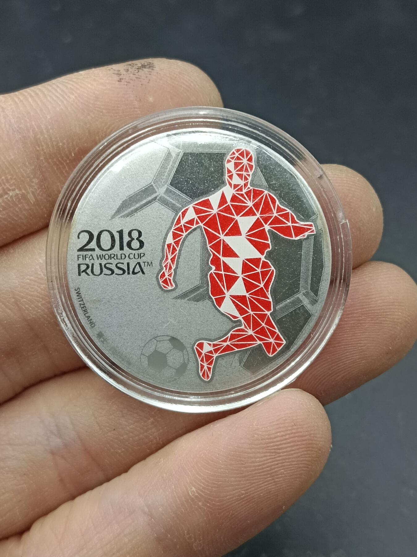 30期拍卖 2018世界杯纪念银章（重1g）