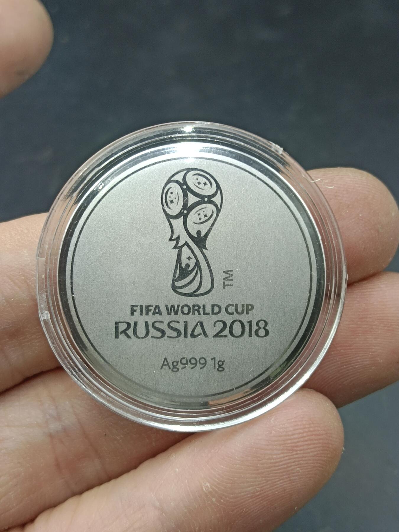 30期拍卖 2018世界杯纪念银章（重1g）